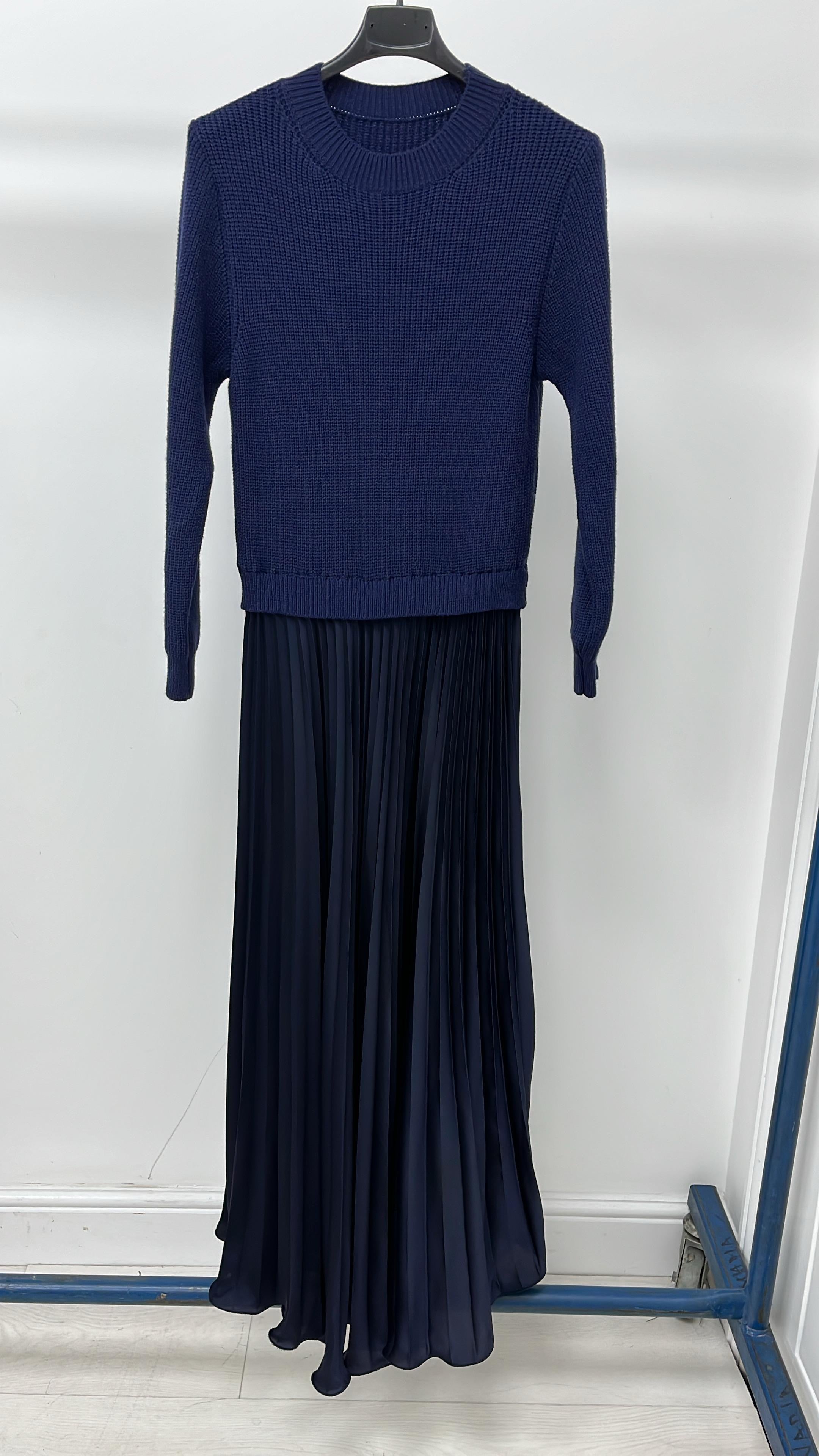 Elise Plain 2-In-1 Knitted Top Silk Pleated Dress