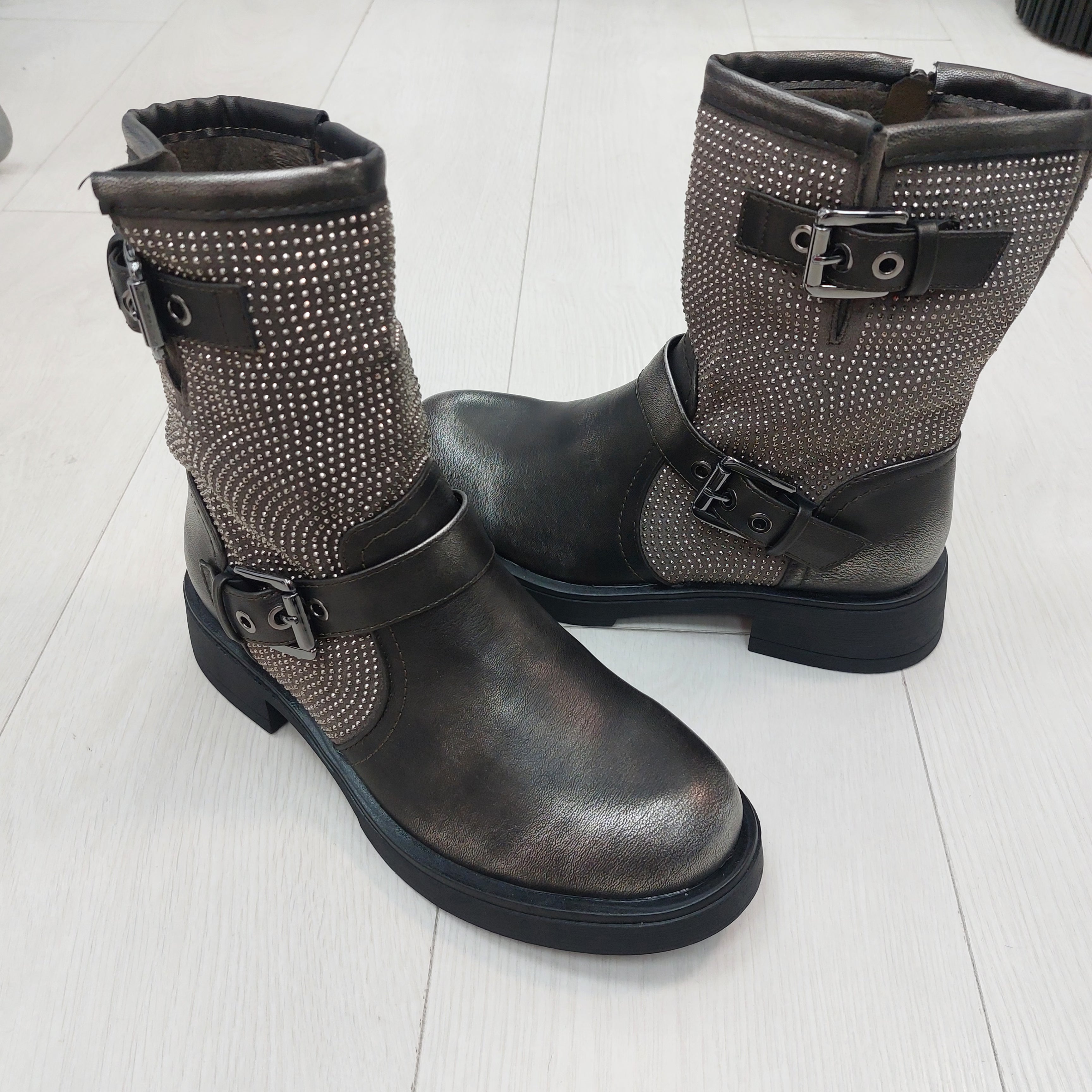 Jaimey Diamante And Buckle Detail Boots