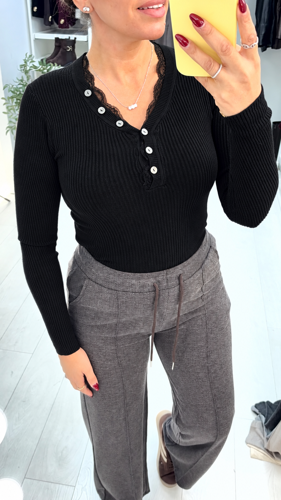 Ozalia Ribbed Lace Detailed V Neck Knit Top