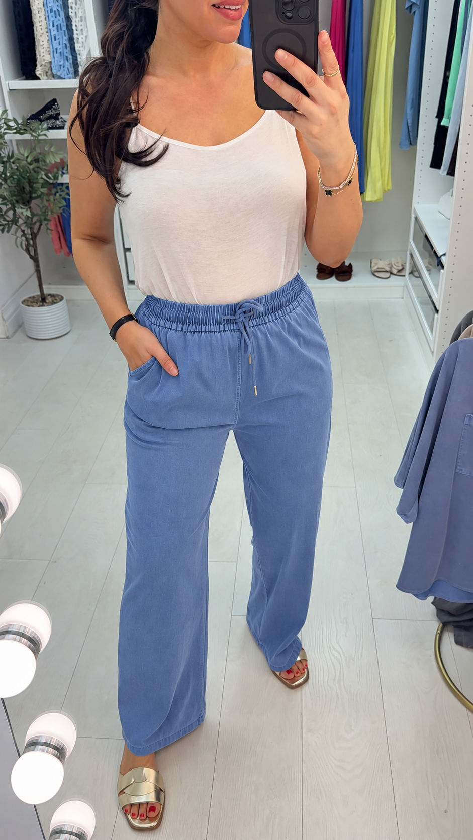Alendra Plain Elasticated Waist Straight Leg Trousers