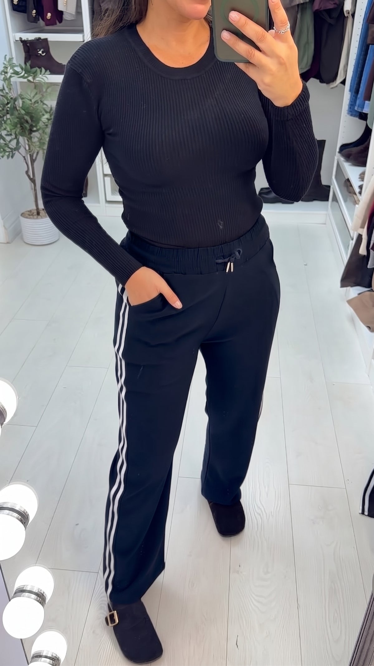 Belle Plain Side Striped Detailed Joggers