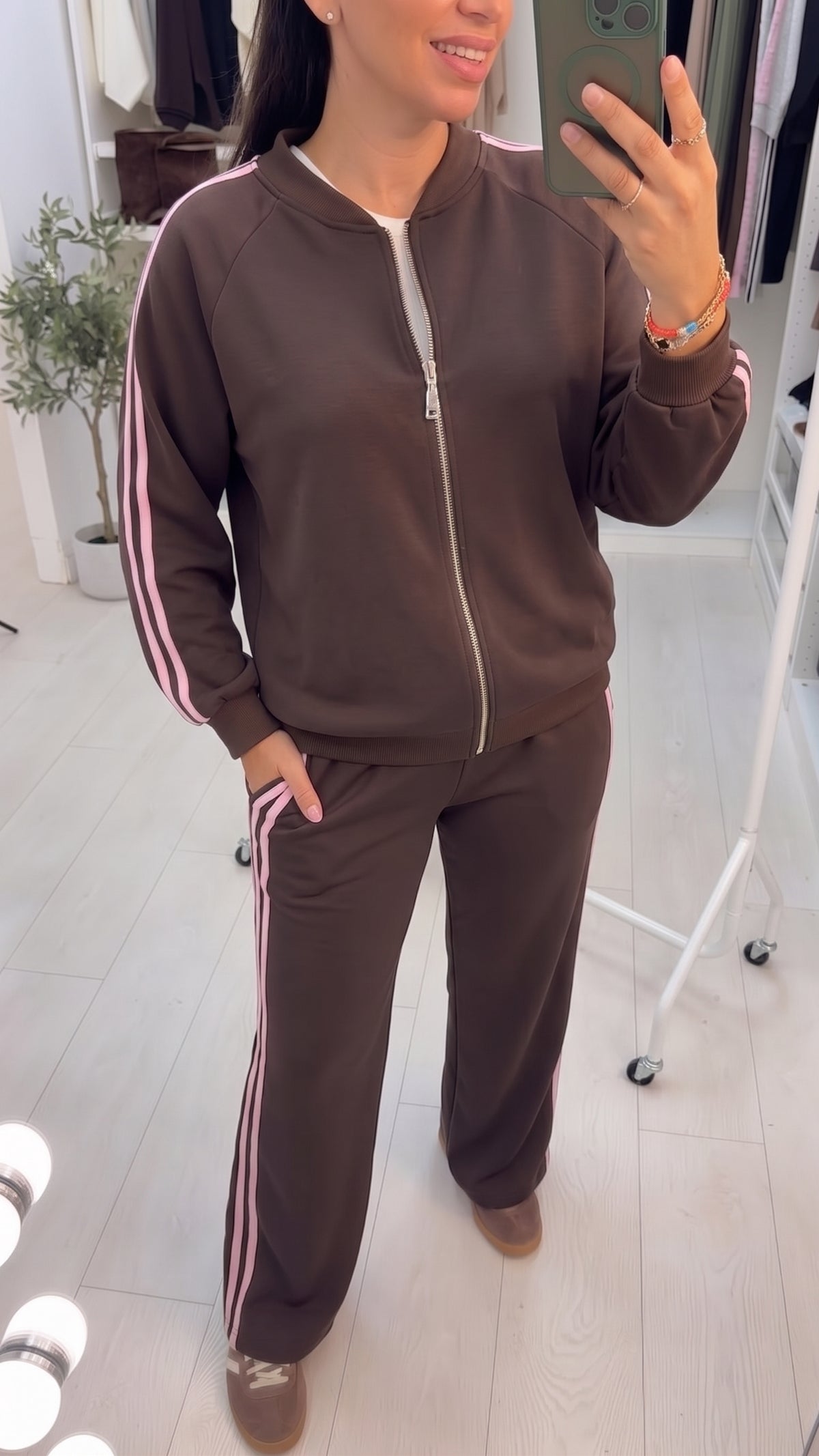 Peaches Side Stripe Detailed Zip Front Loungewear Set