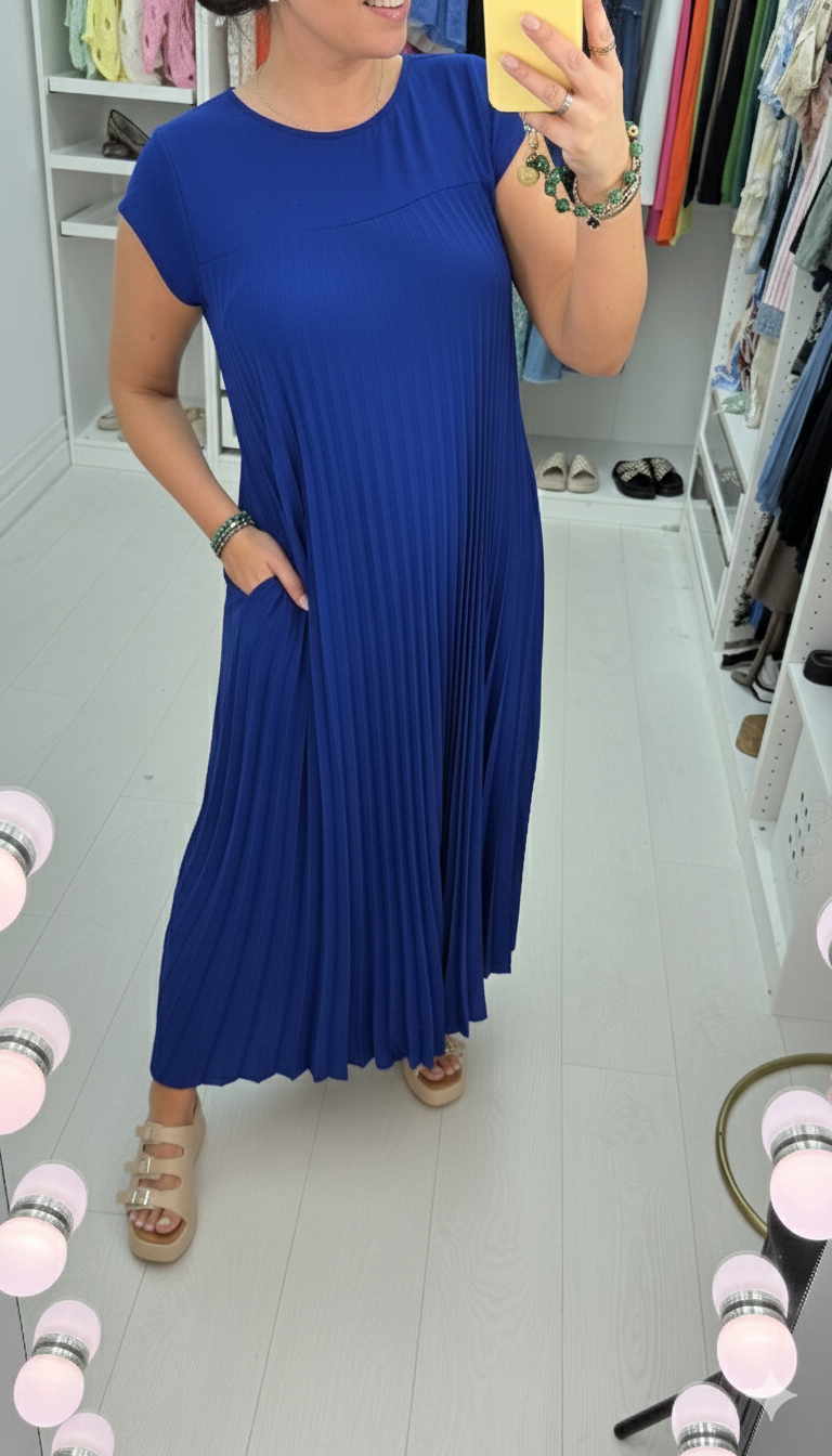 Jodi Plain Pleated Maxi Dress