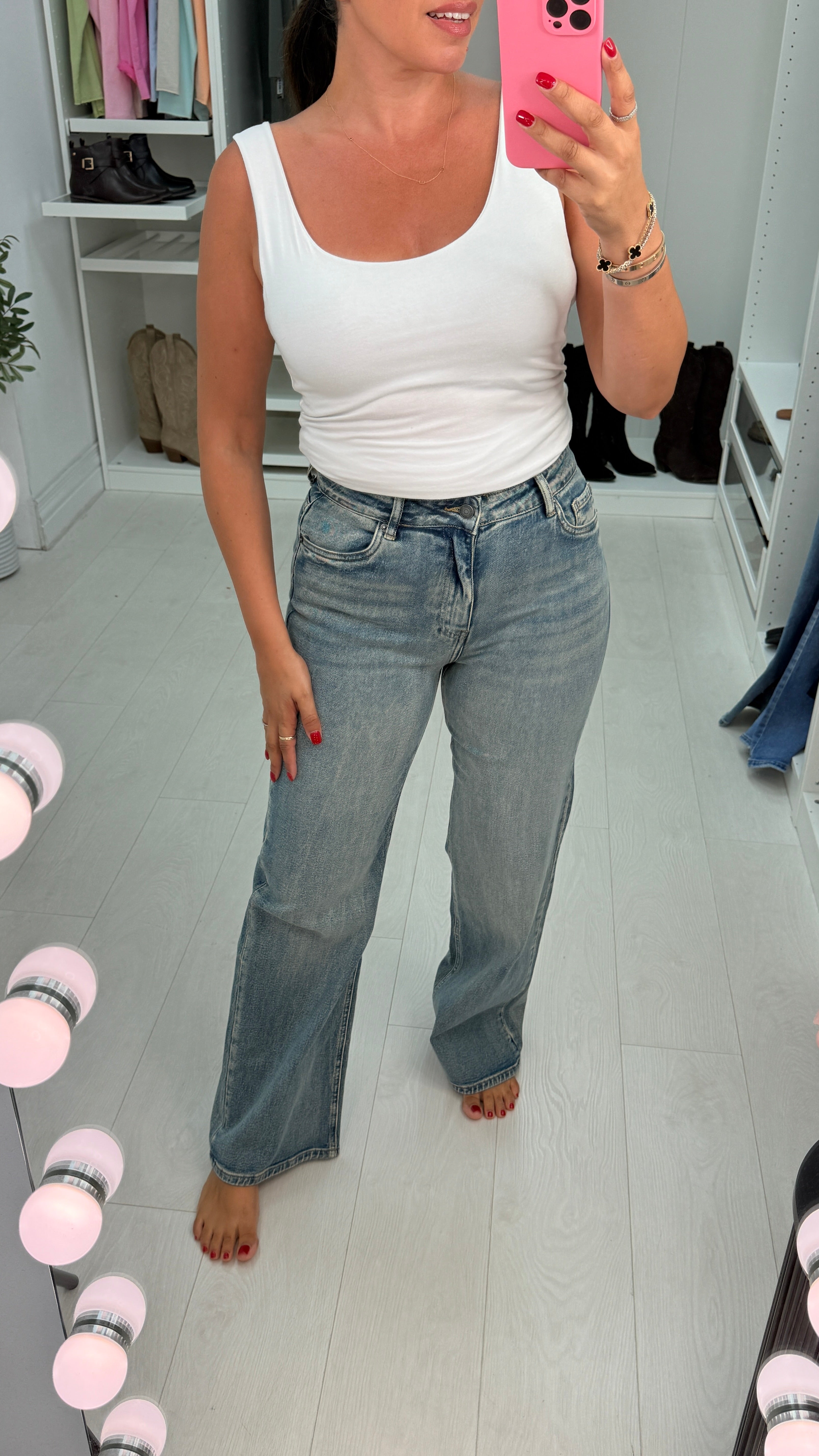 Loisa High Waisted Vintage Wash Wide Leg Jeans