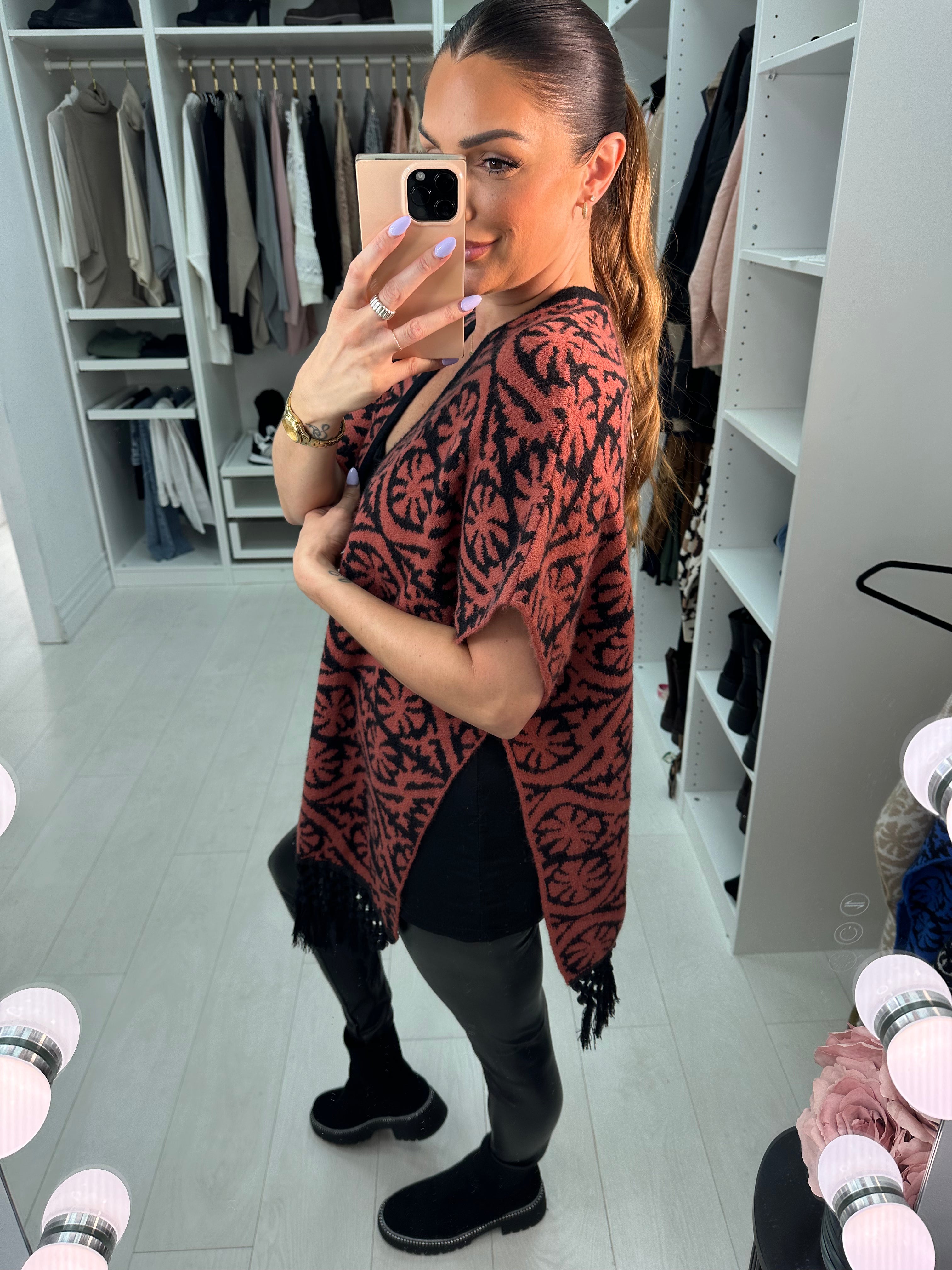 Alan Knitted Tassel Poncho