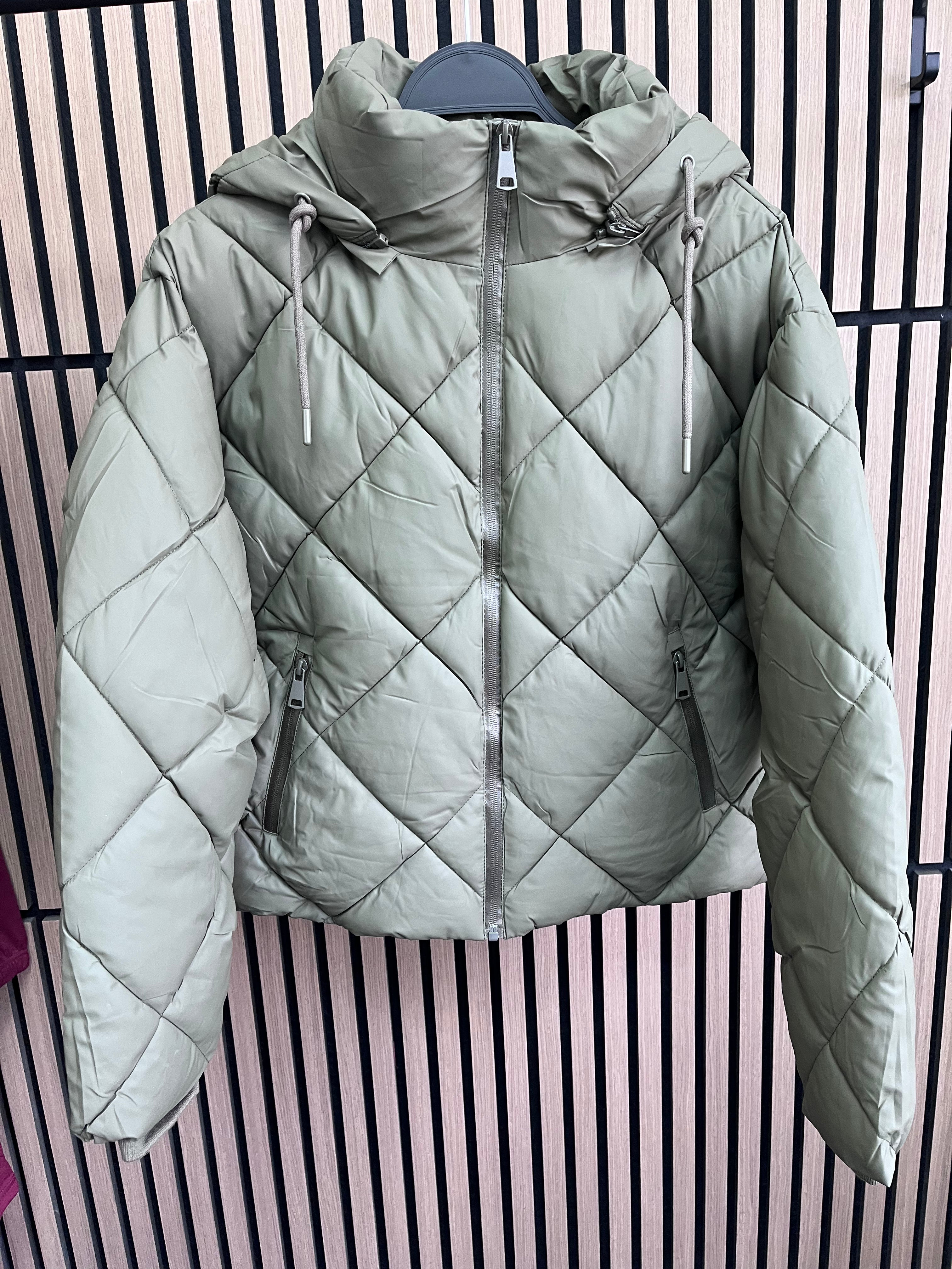 Zaya Diamond Stitch Quilted Hooded Jacket