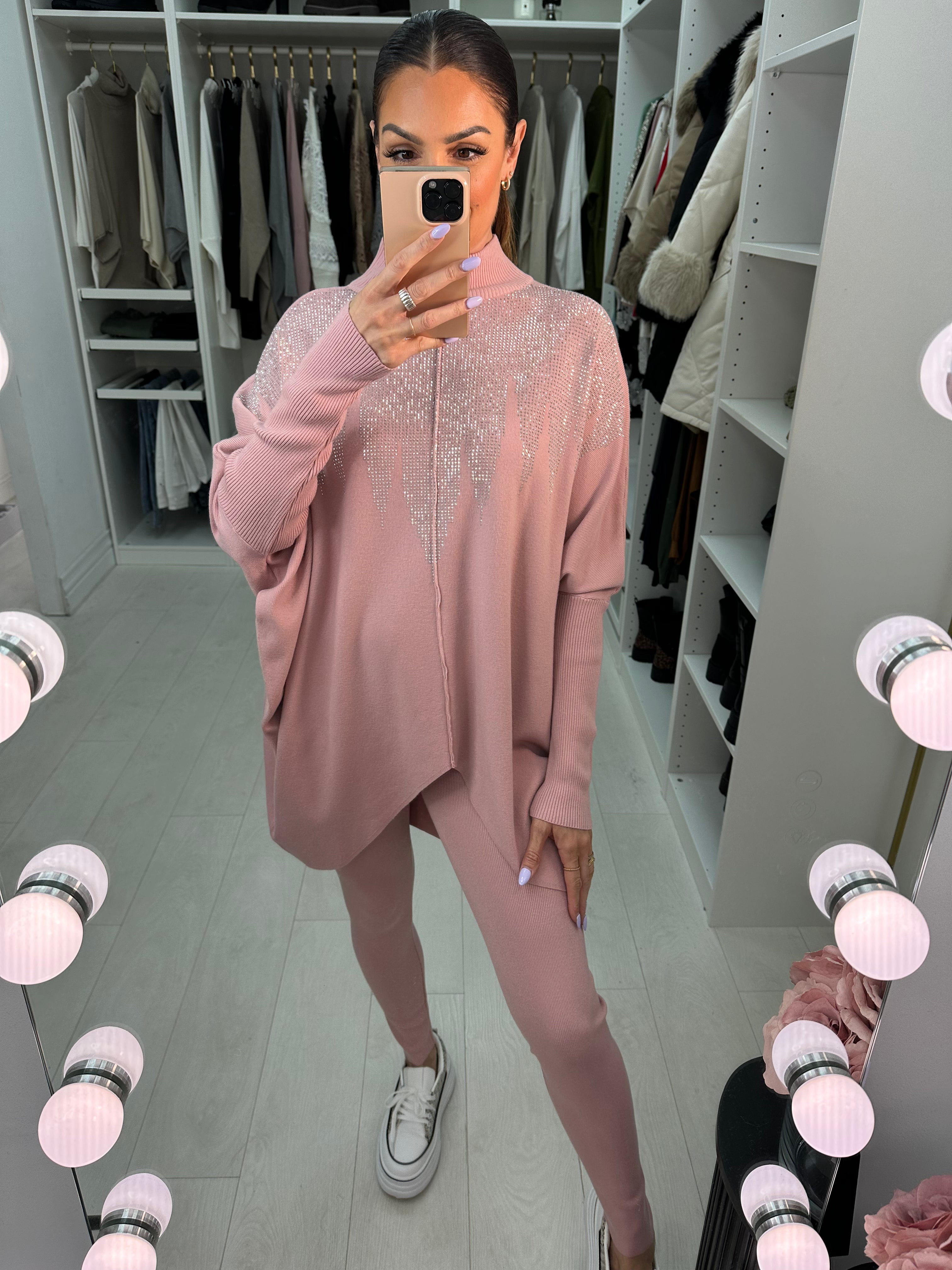 Jerika Diamante Detail Loungeset