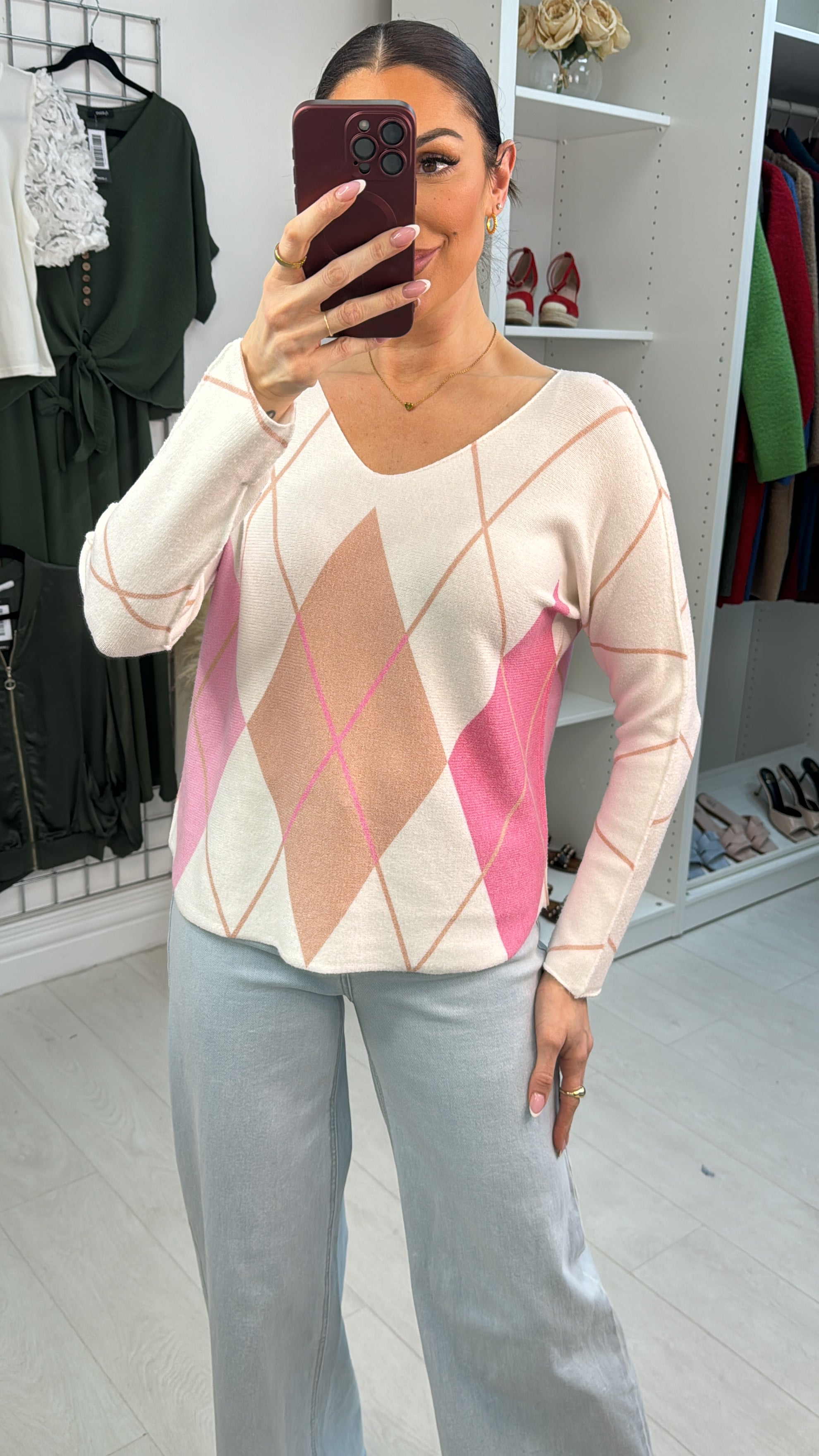 Sereia Argyle Pattern V Neck Super Soft Knit Jumper
