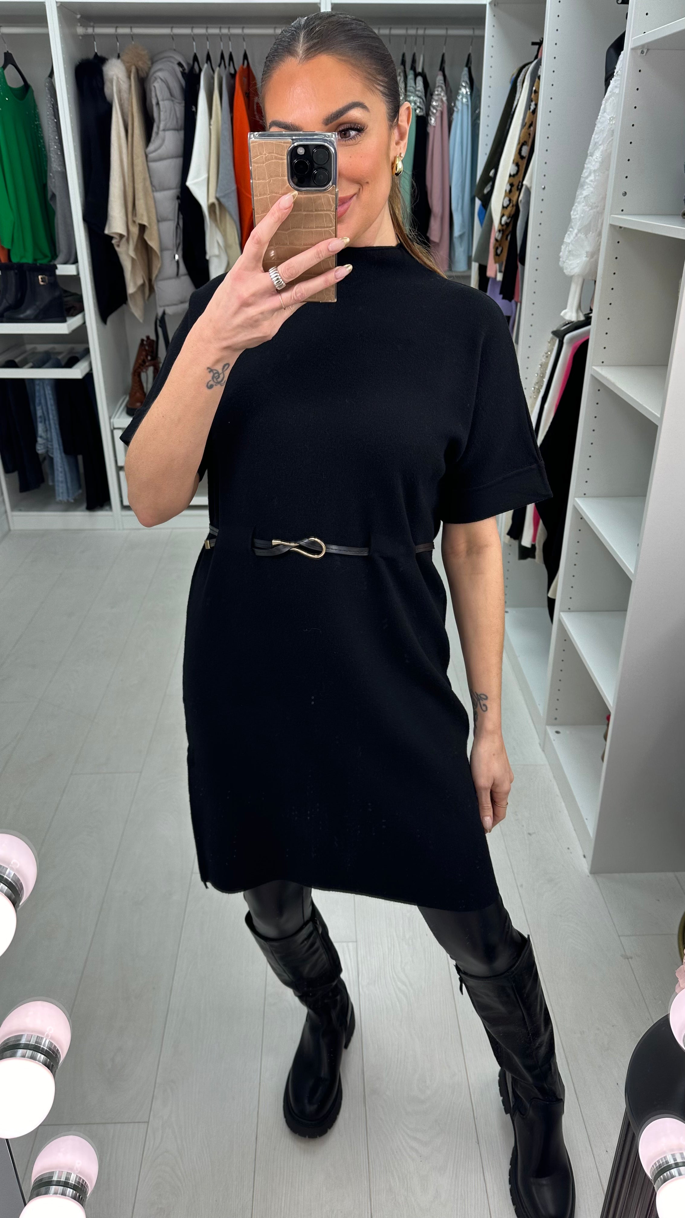 Silva Short Sleeve Belted Knitted Dress