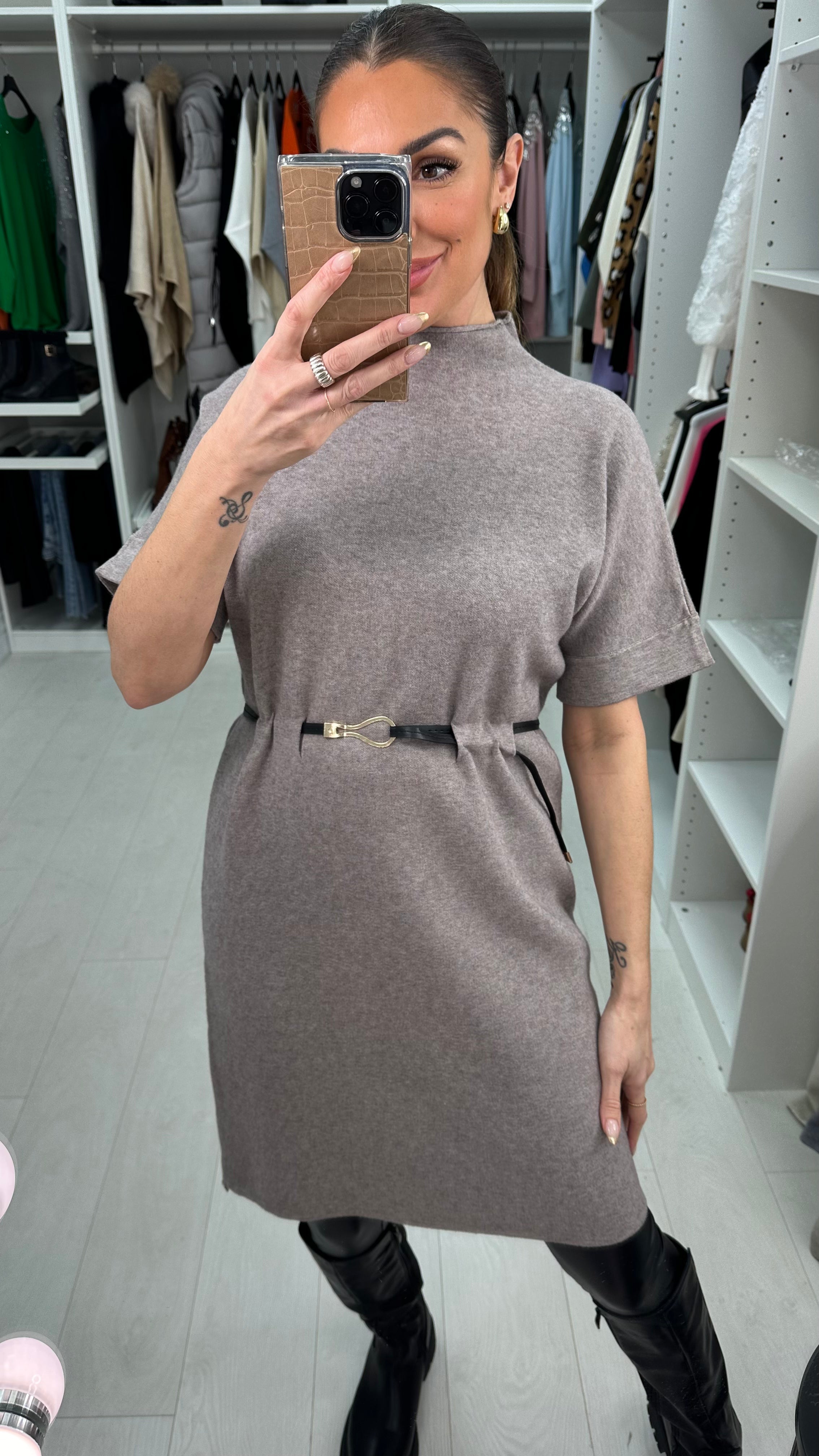 Silva Short Sleeve Belted Knitted Dress