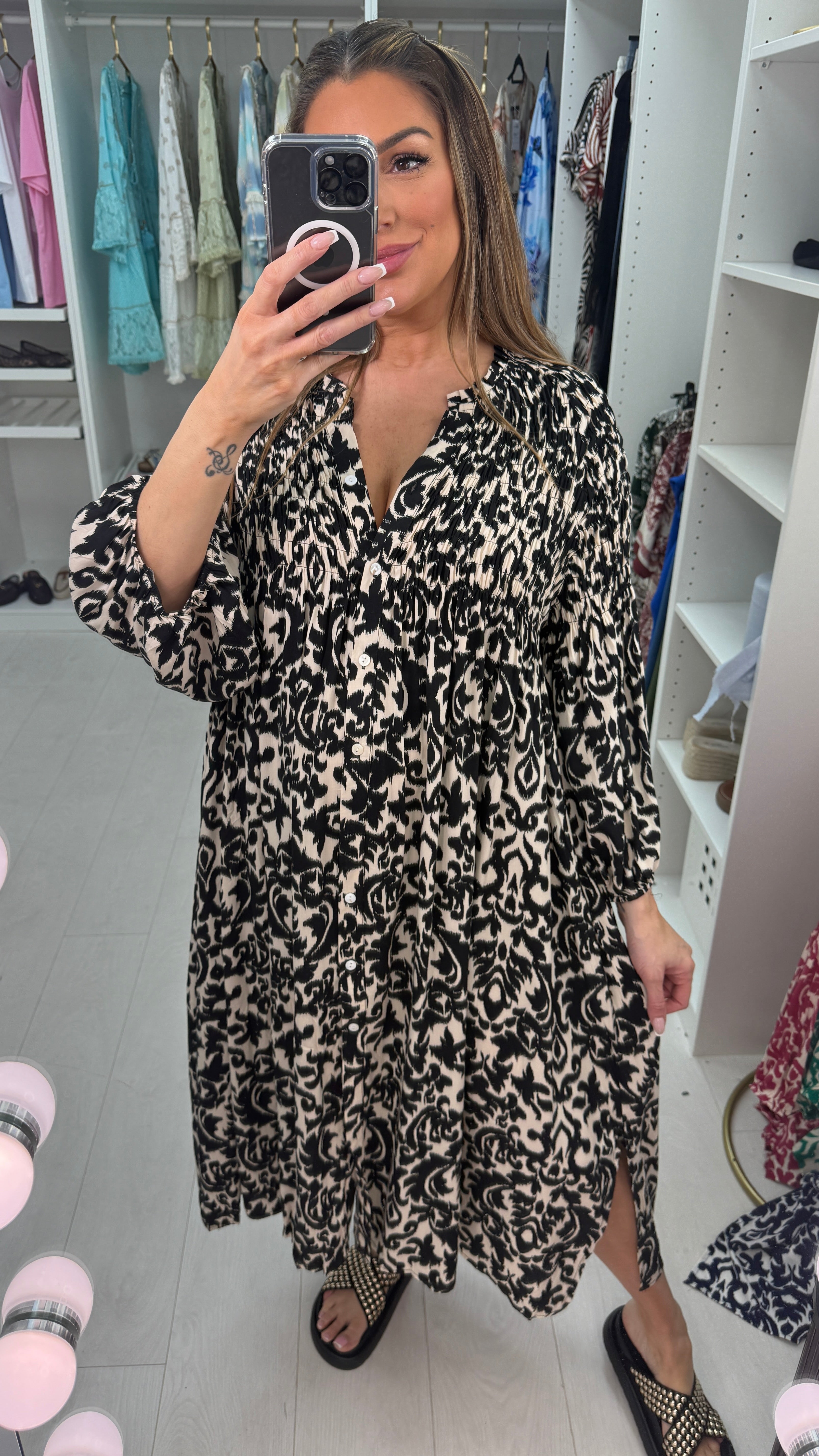 Zaniyah Abstract Print Loose Fit Maxi Dress