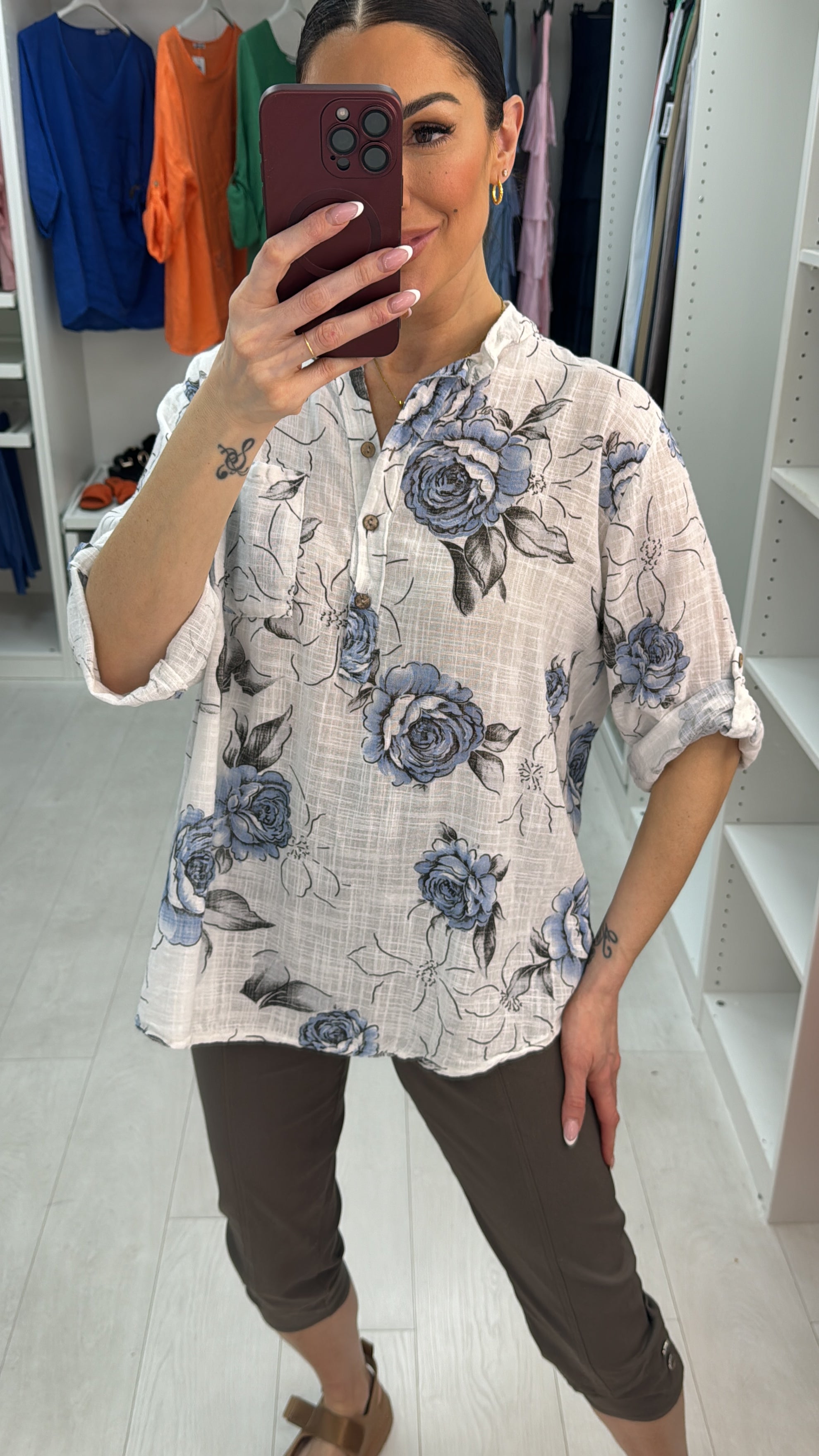 Bobbi Floral Print 3/4 Sleeve V Neck Top