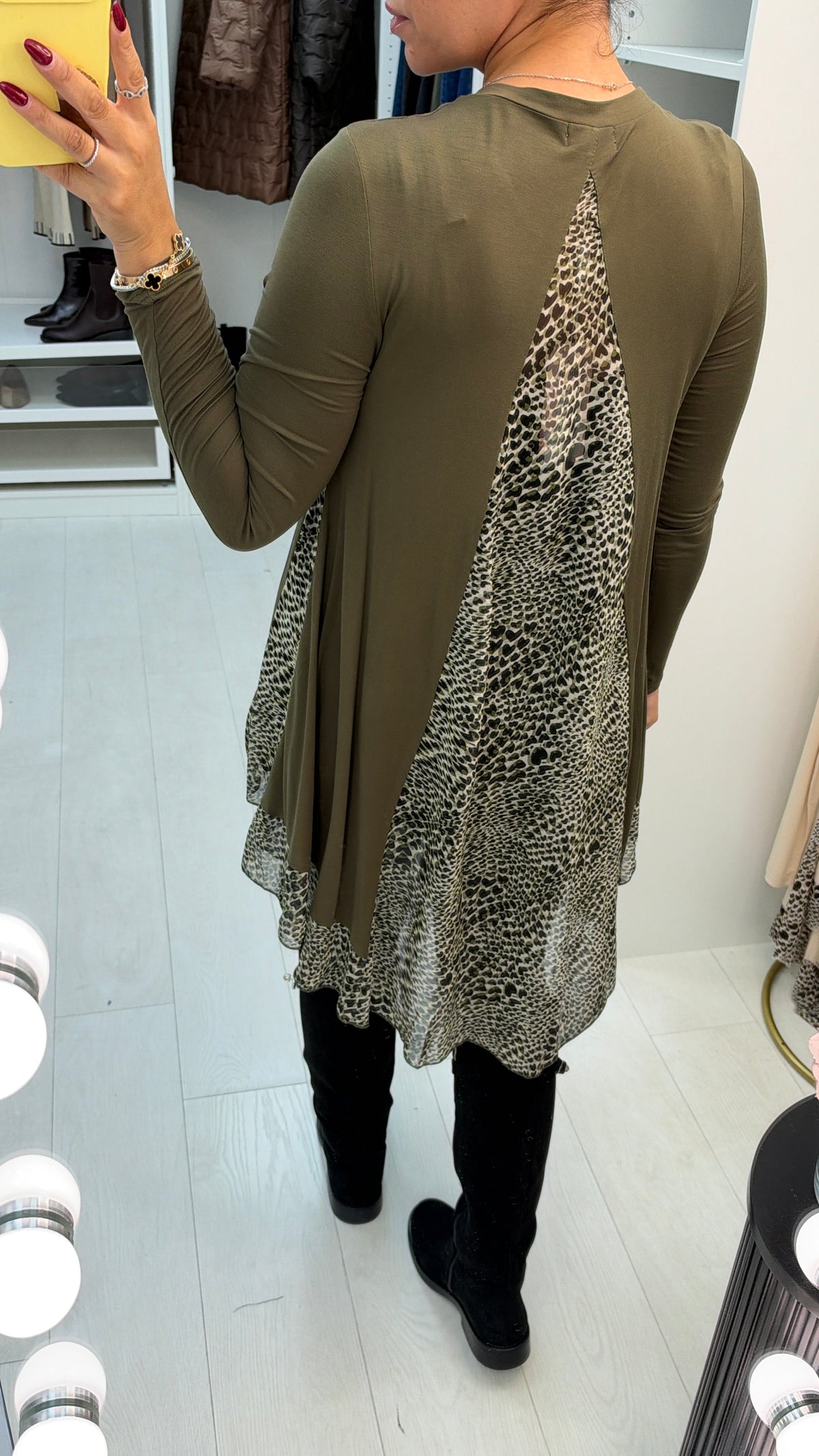 Lacie Heart Print Chiffon Back Detailed Dipped Hem Top