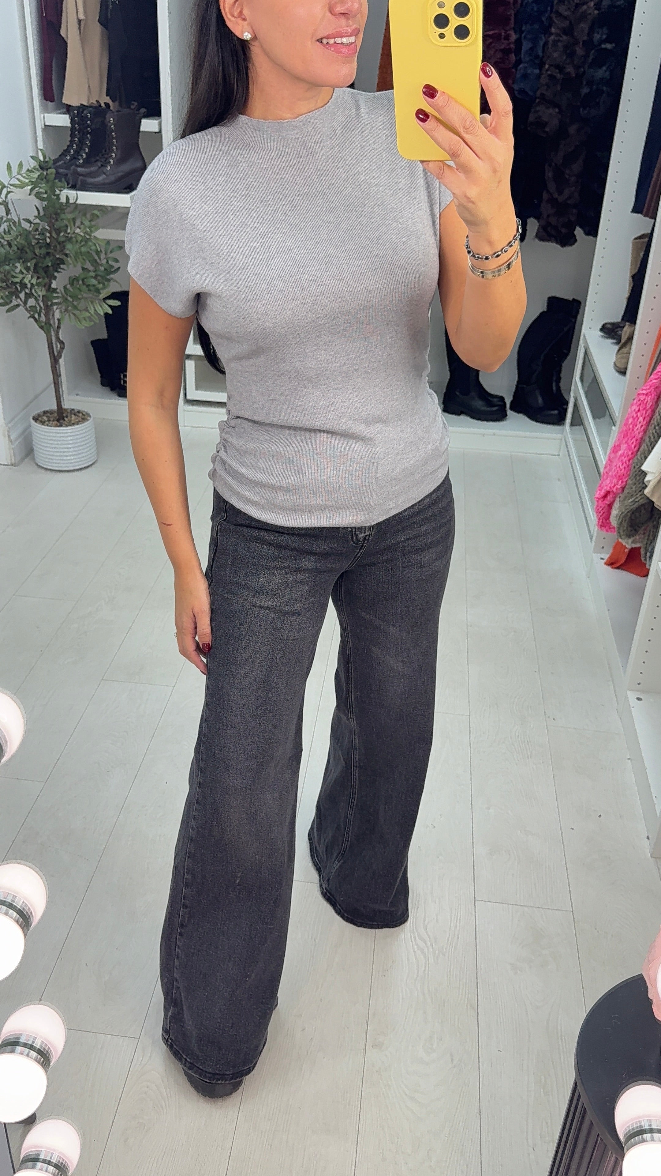 Dafnee Plain Ruched Side Knitted Top