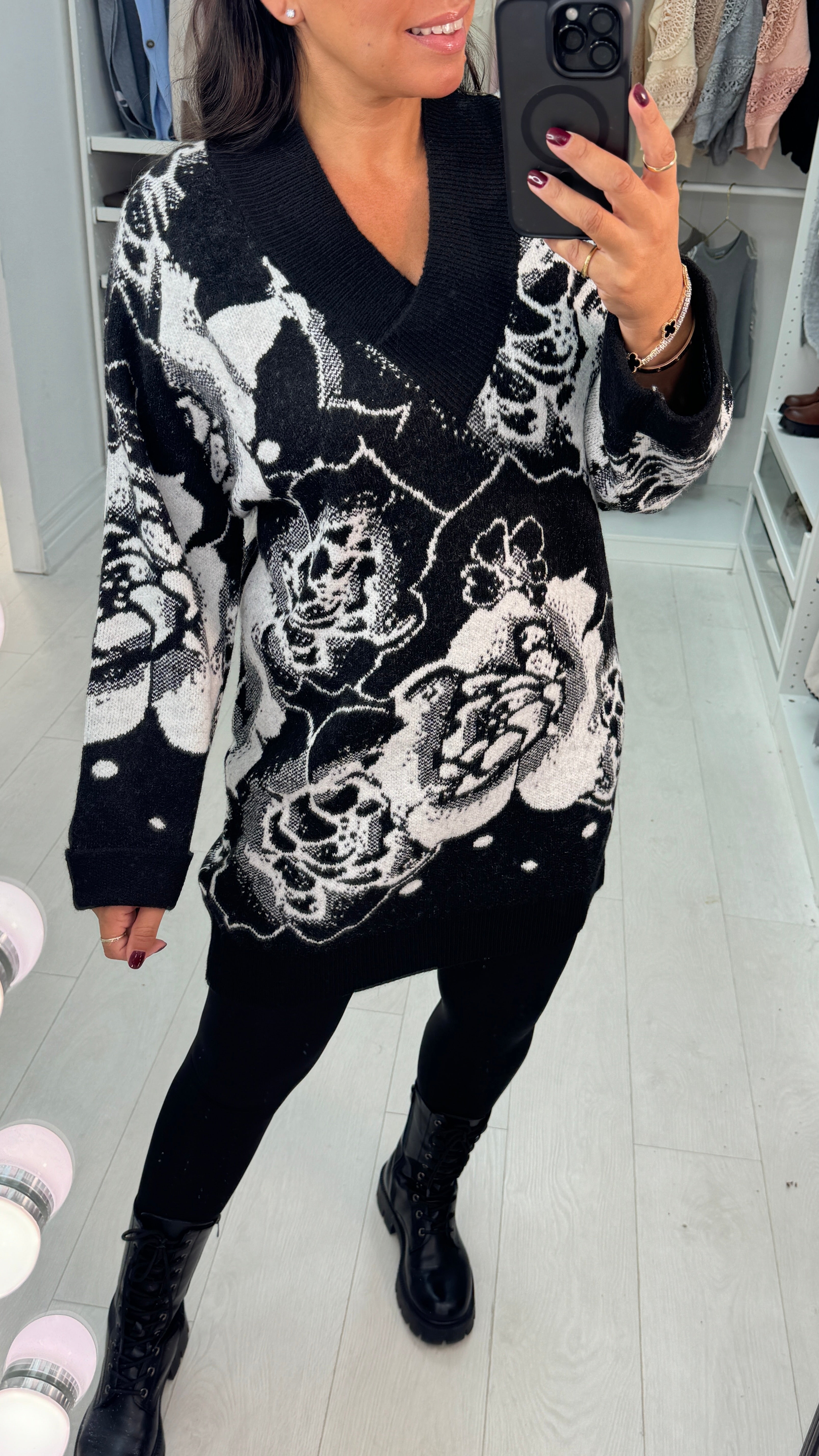 Haylie Flower Pattern V-Neck Longline Jumper