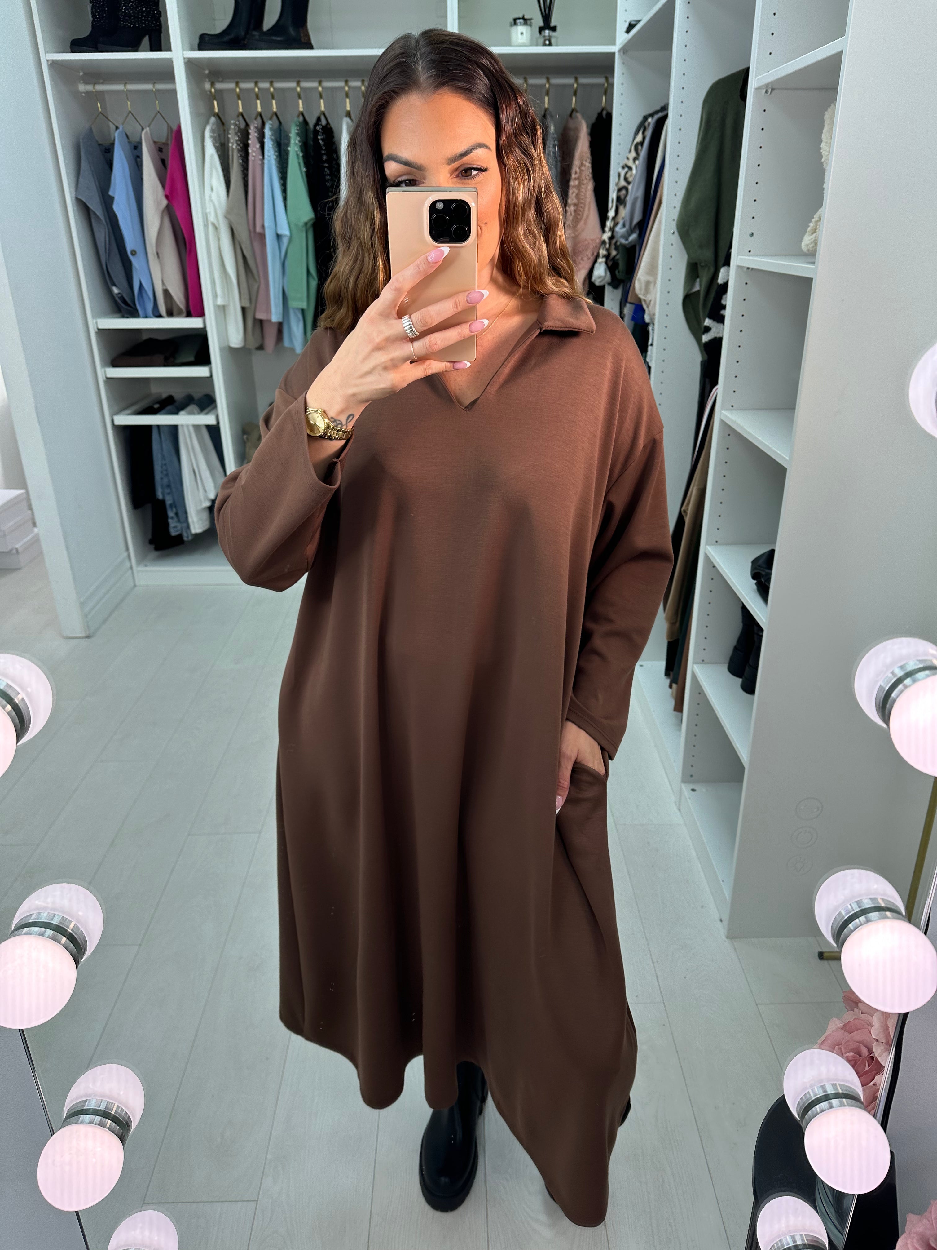 Cosette Plain Collar Trapeze Maxi Dress