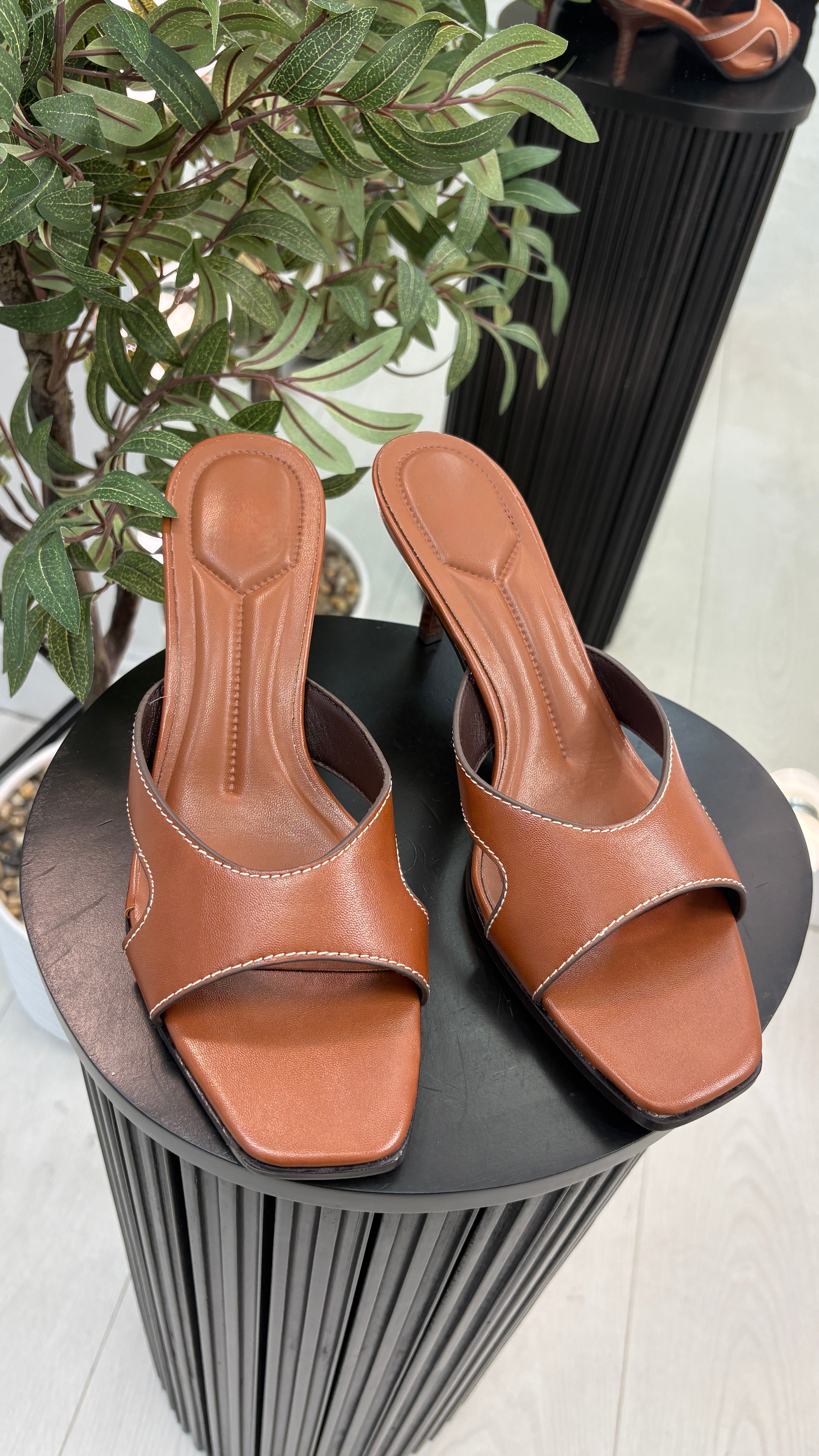 Layla Open Toe Kitten Heel Mules