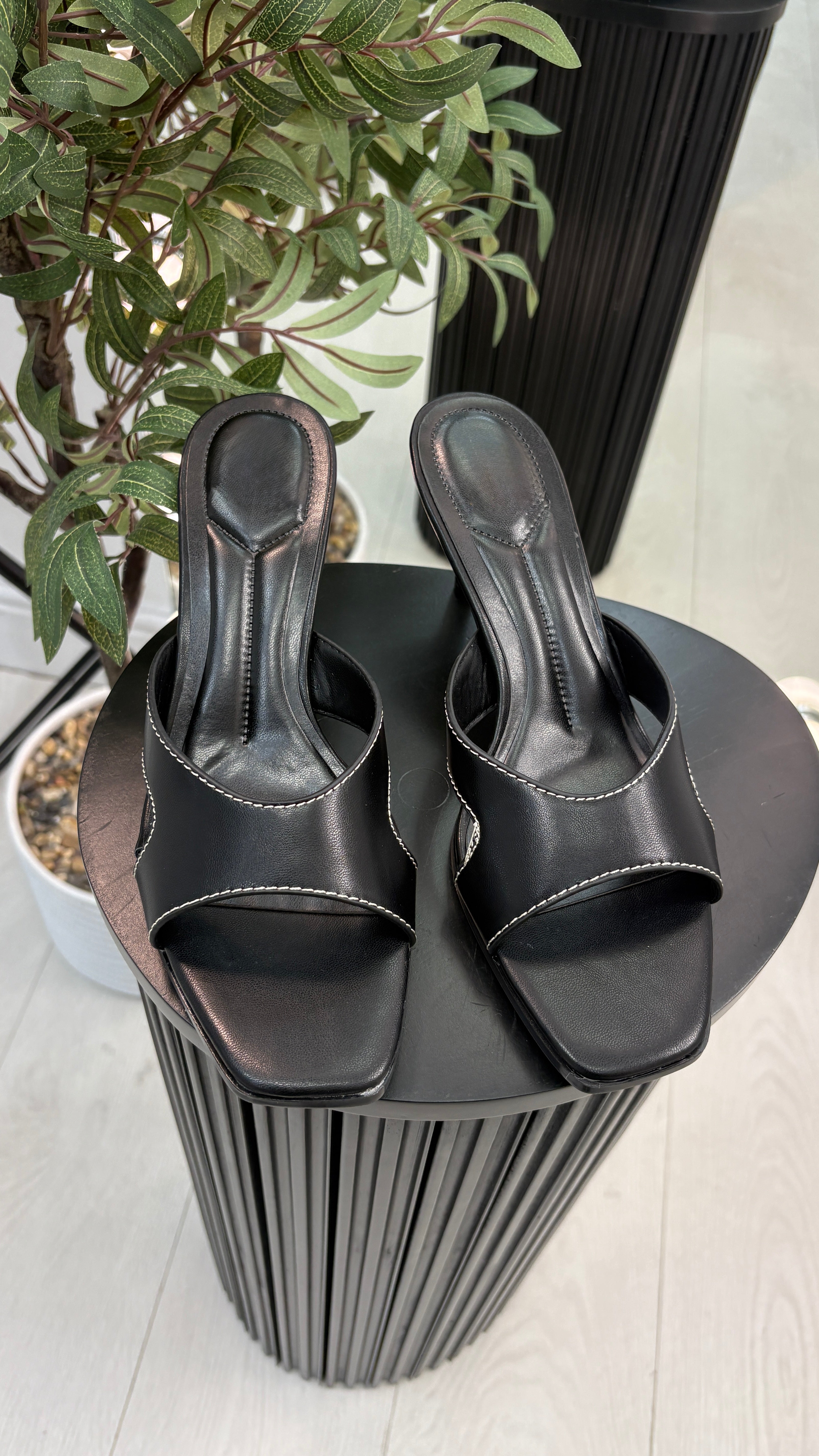 Layla Open Toe Kitten Heel Mules