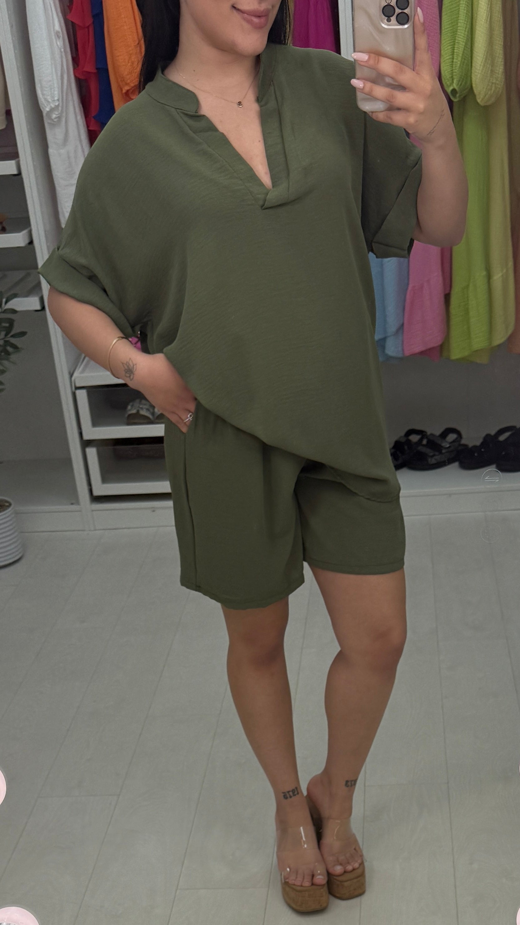 Izbel Plain Crepe Short Set