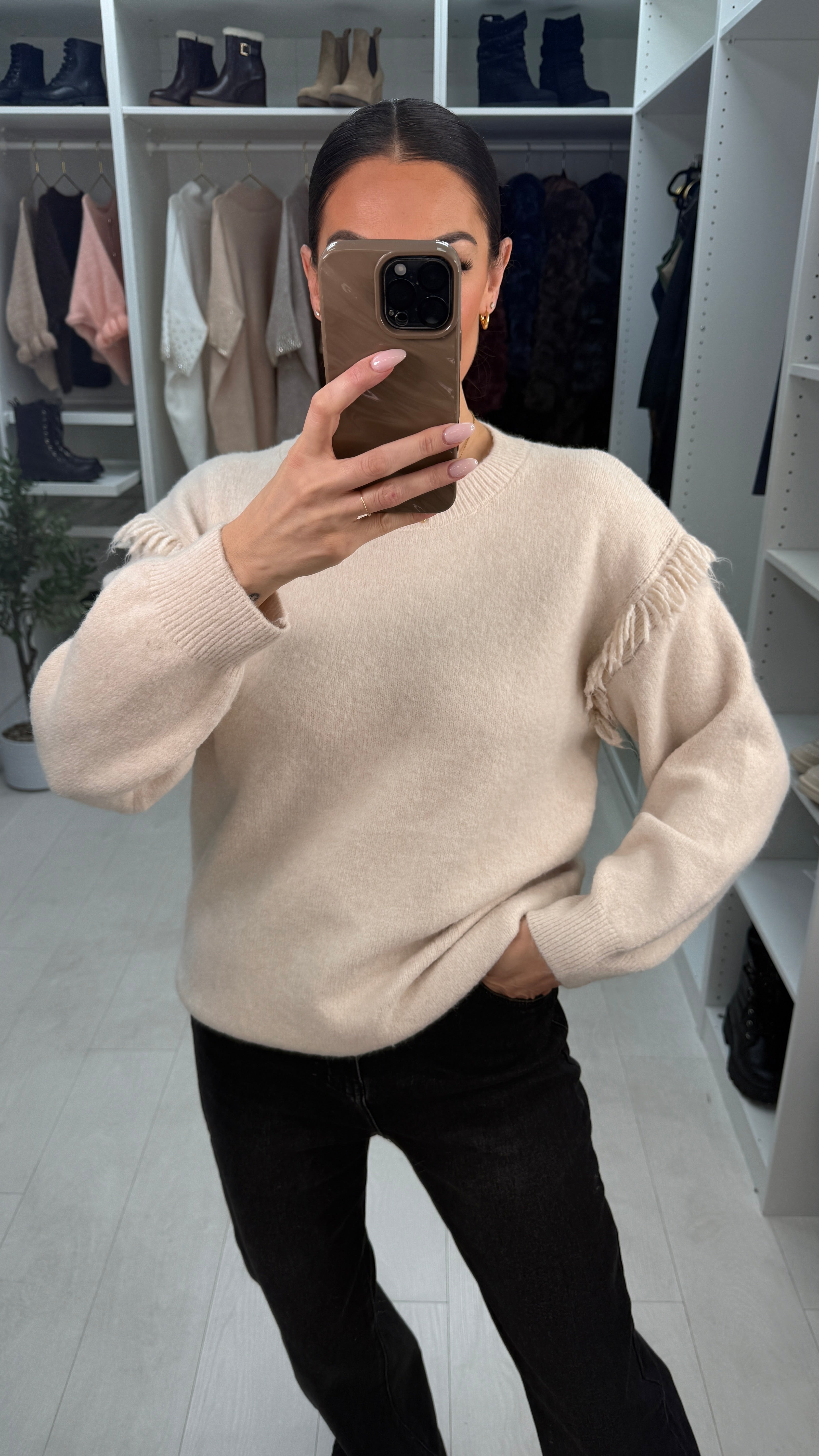 Elicia Plain Distressed Detail Super Soft Jumper