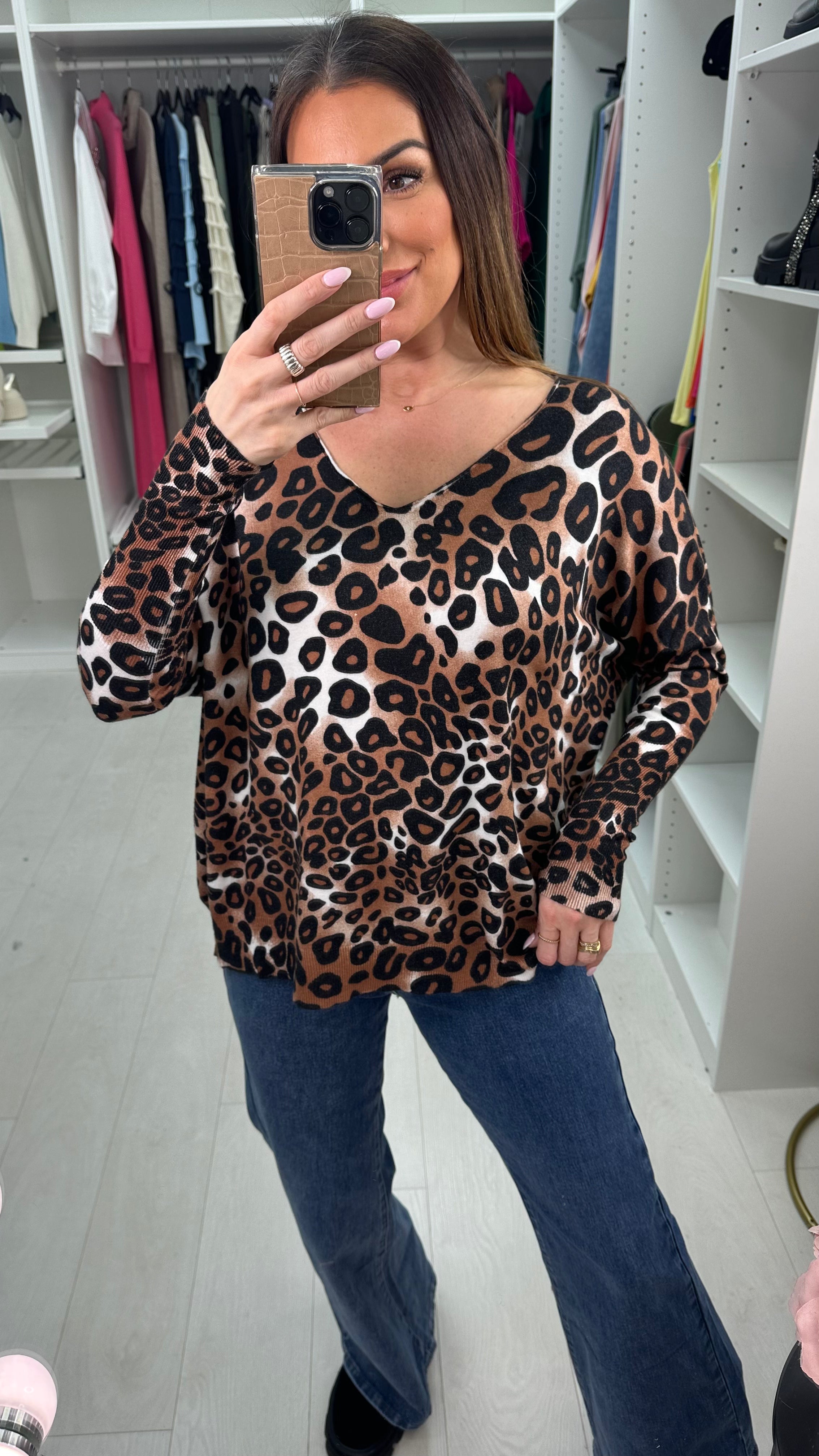Sandy Leopard Print V Neck Thin Knit Jumper