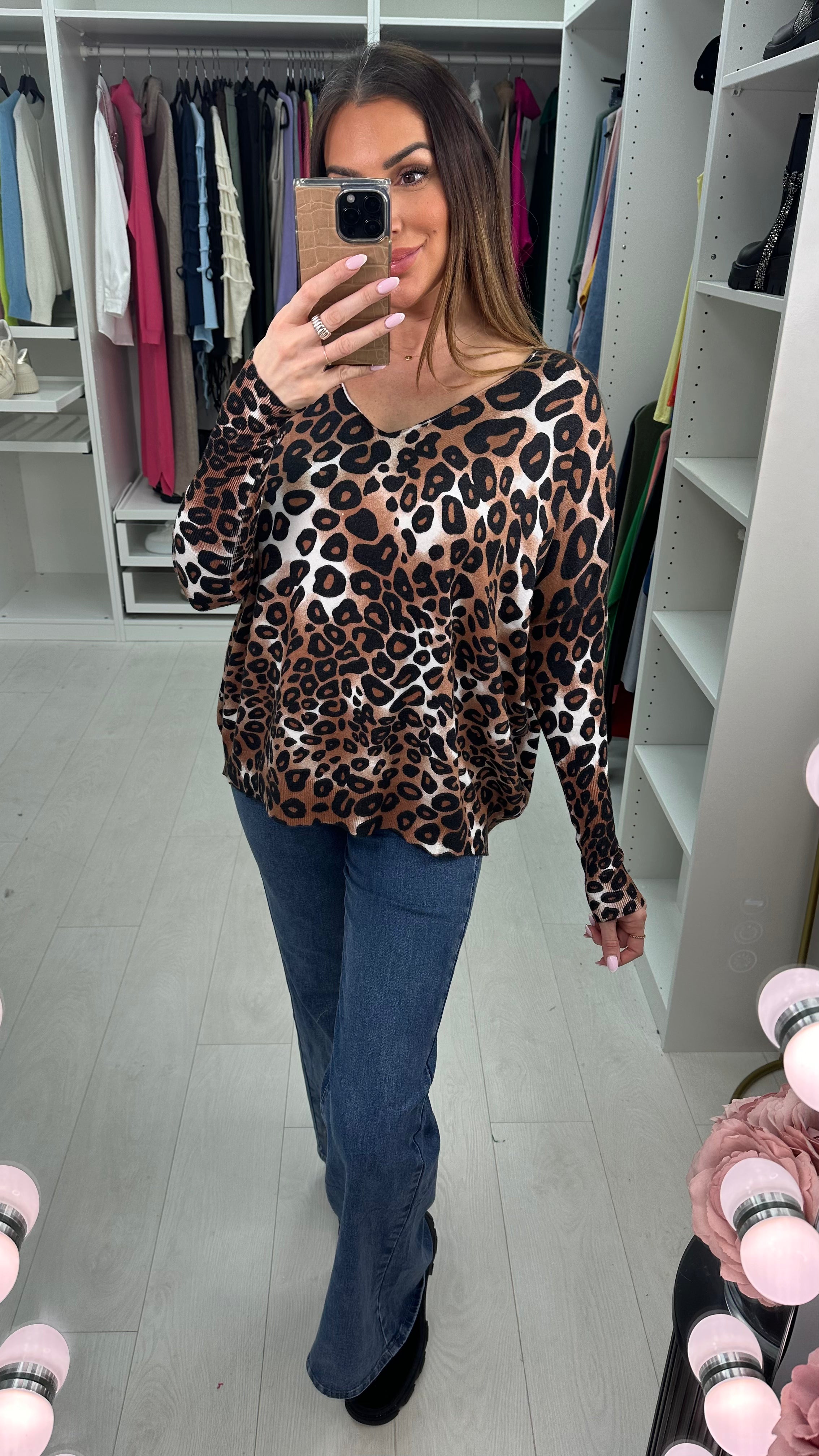 Sandy Leopard Print V Neck Thin Knit Jumper