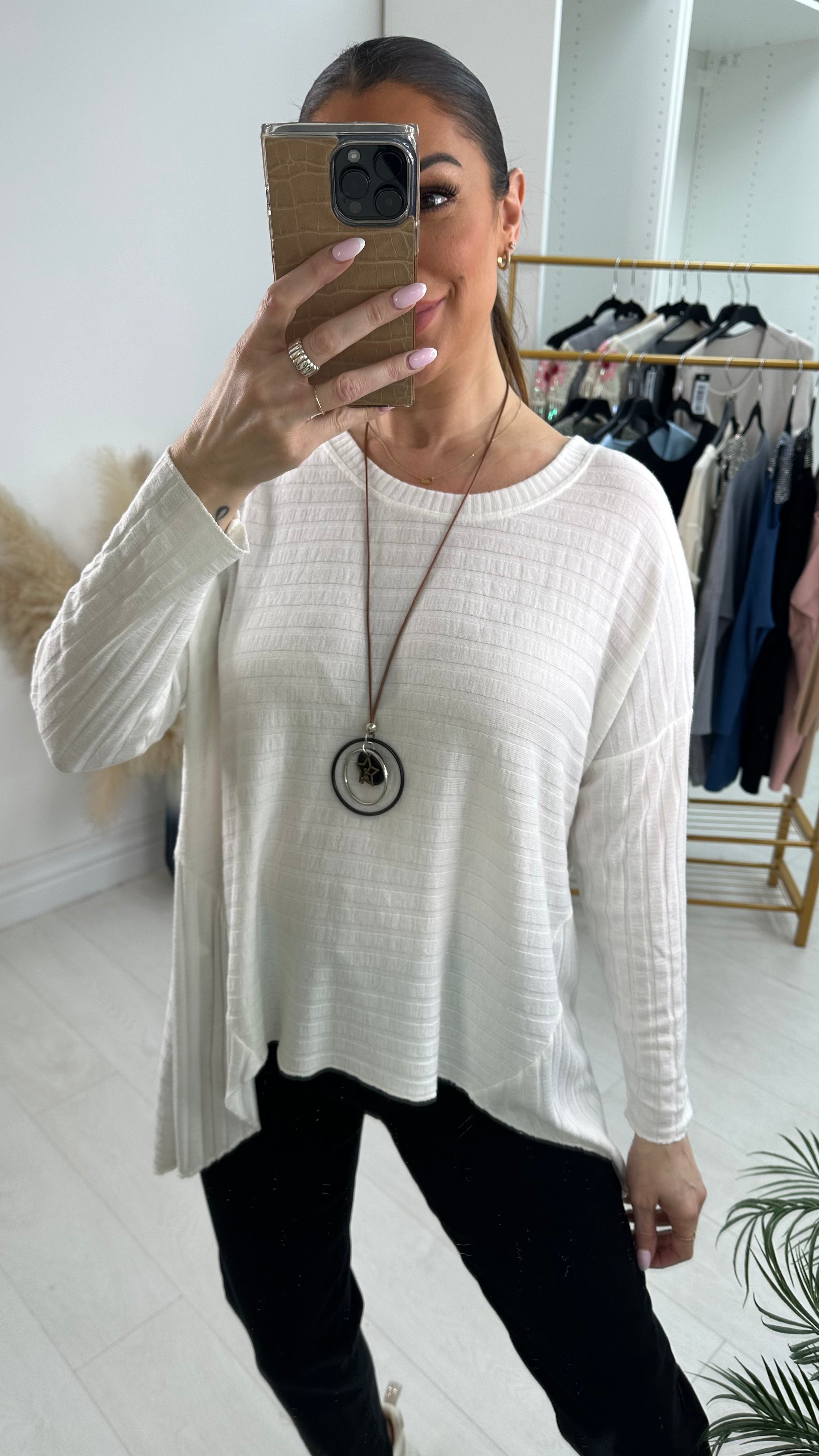 Akira Plain Asymmetric Thin Knit Top