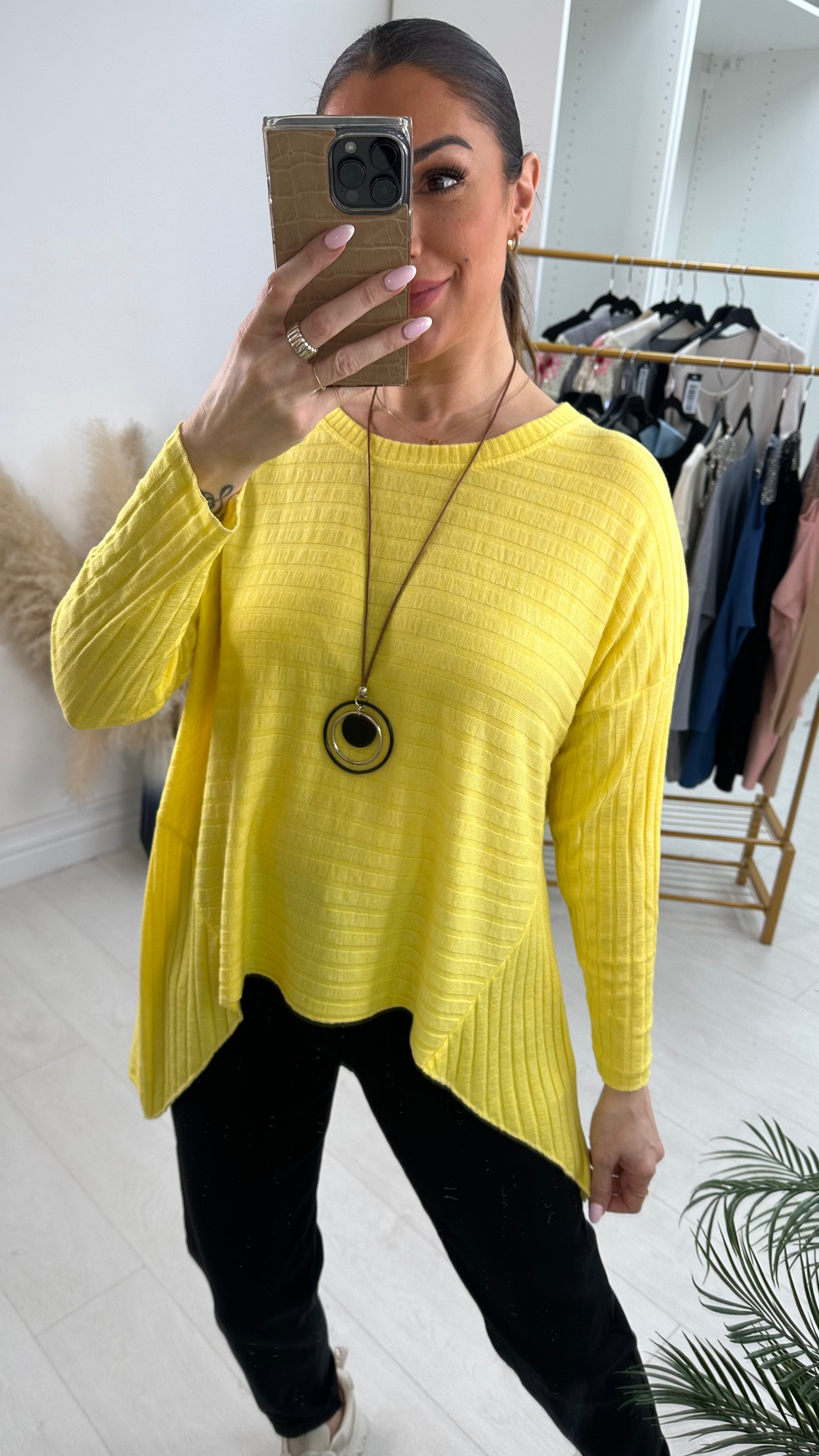 Akira Plain Asymmetric Thin Knit Top