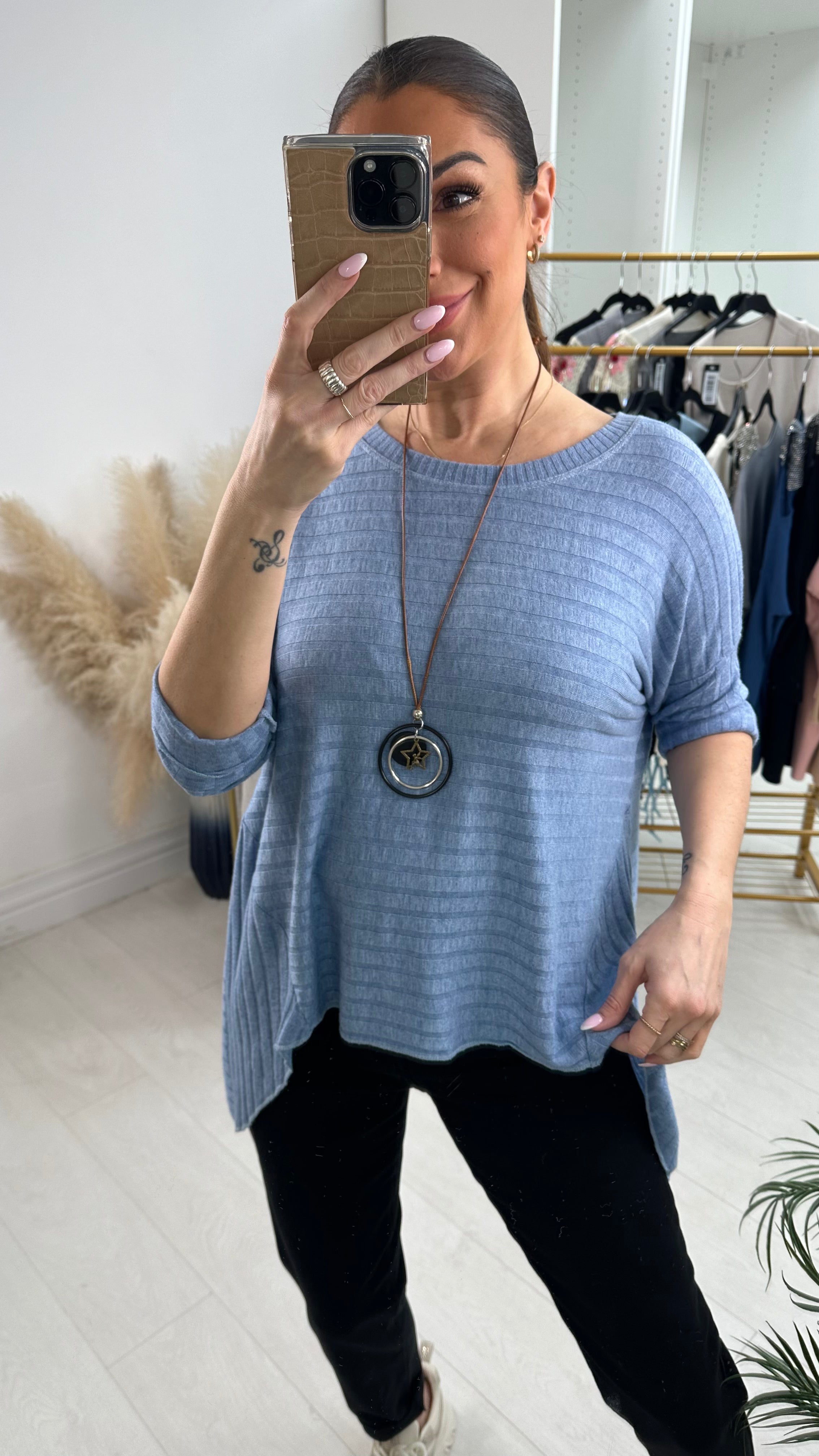 Akira Plain Asymmetric Thin Knit Top