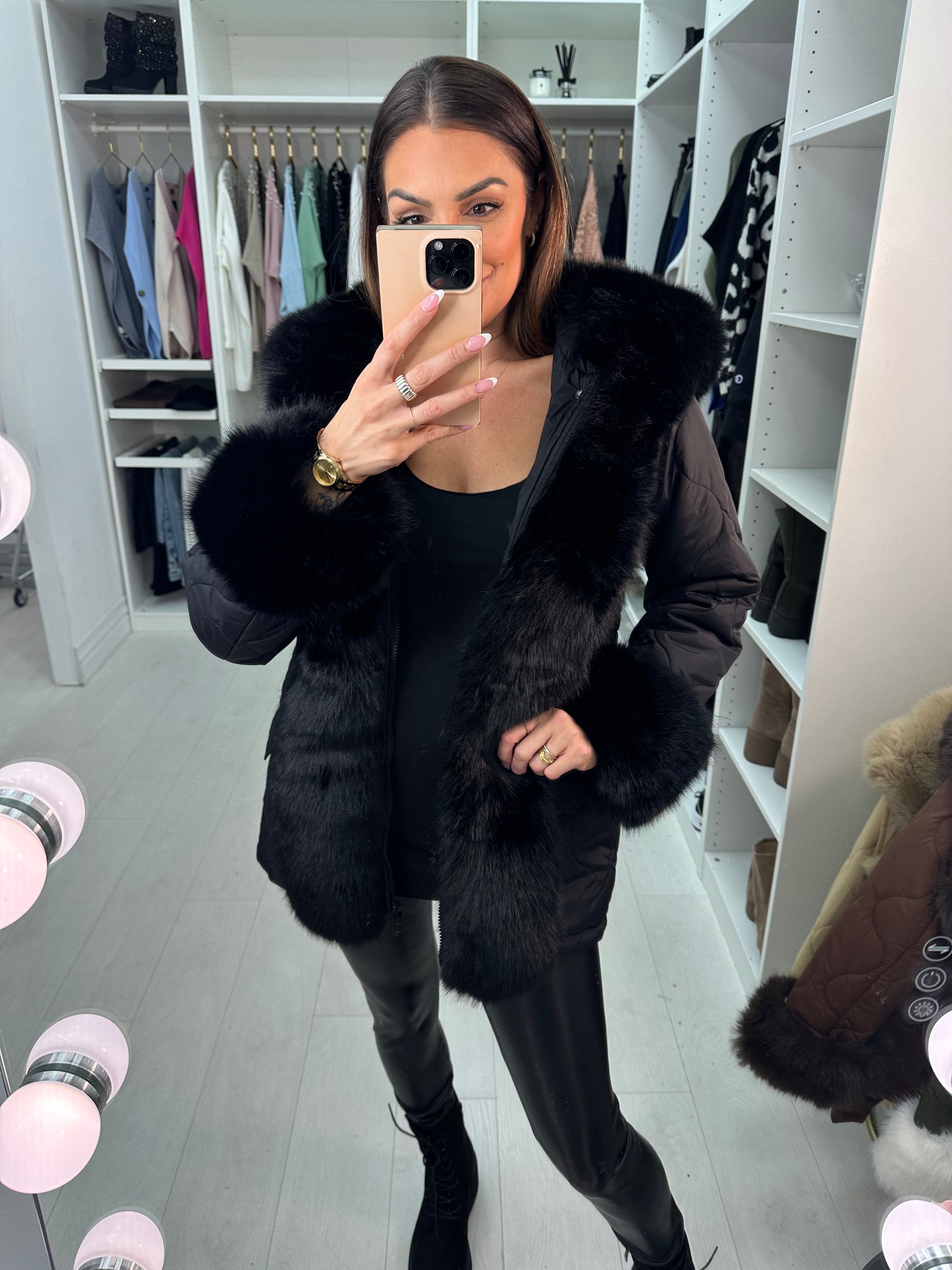 Alanda Black Faux Fur Toggle Waist Jacket