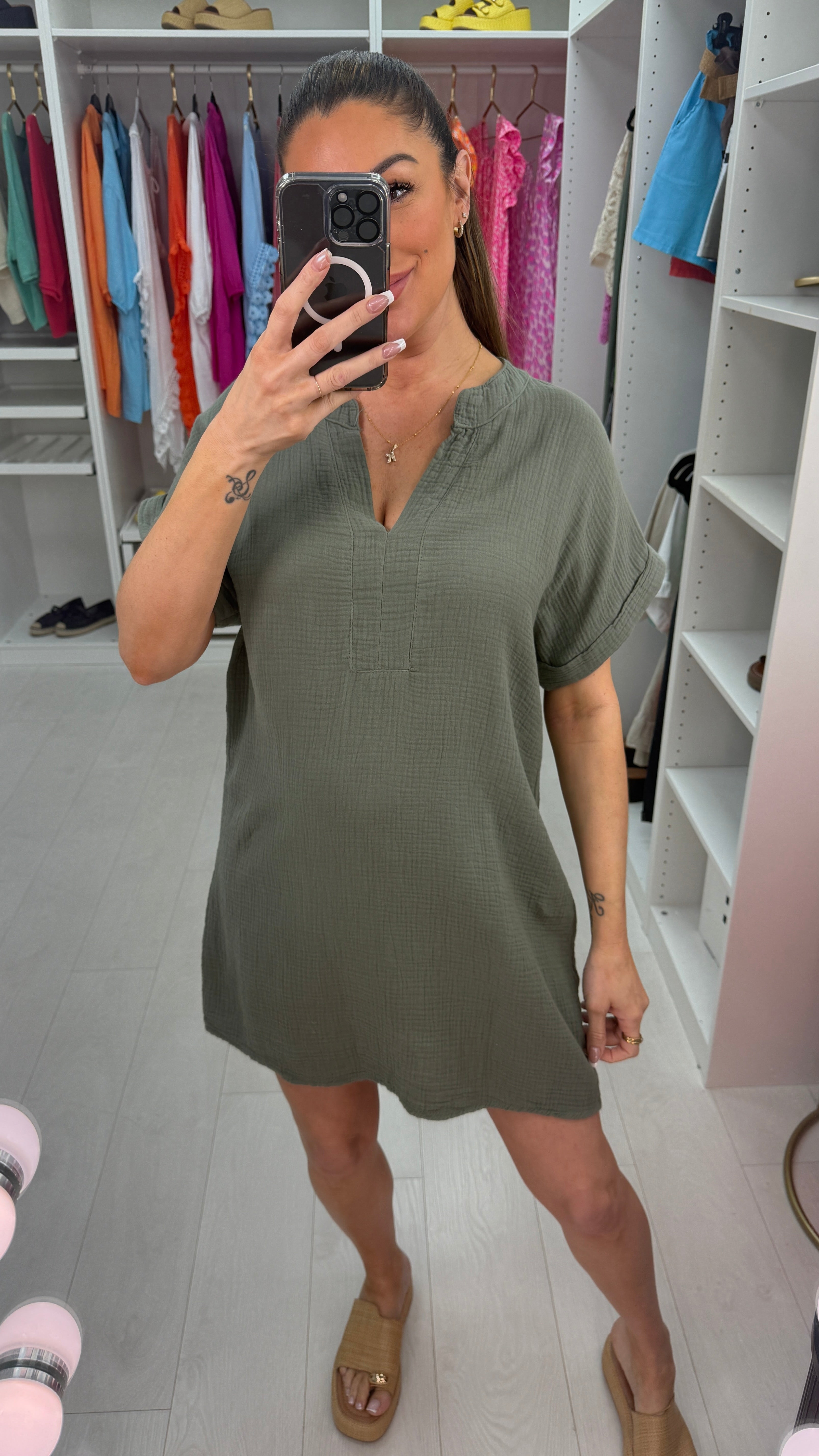 Valera plain Cheesecloth V Neck Midi Dress