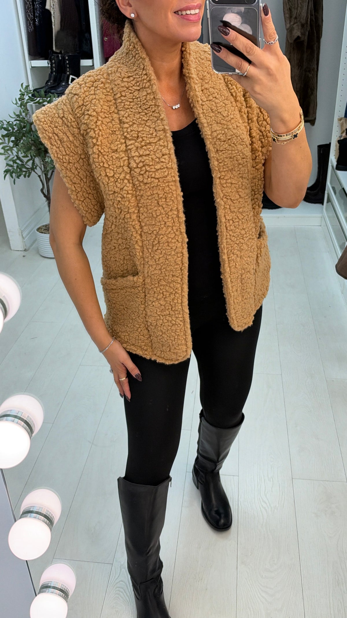 Roslyn Open Front Teddy Gilet
