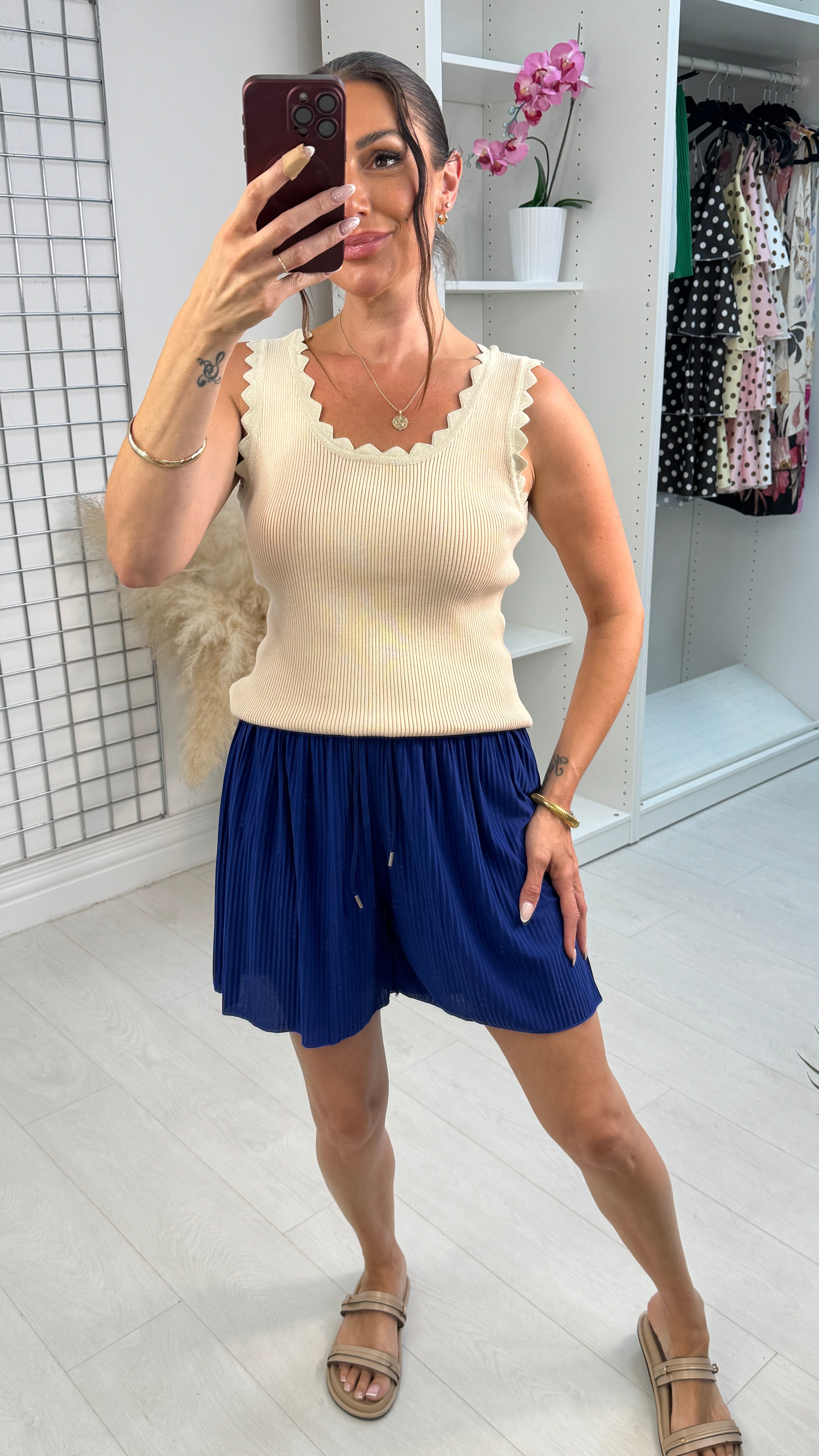 Tullia Plain Elasticated Pleated Shorts