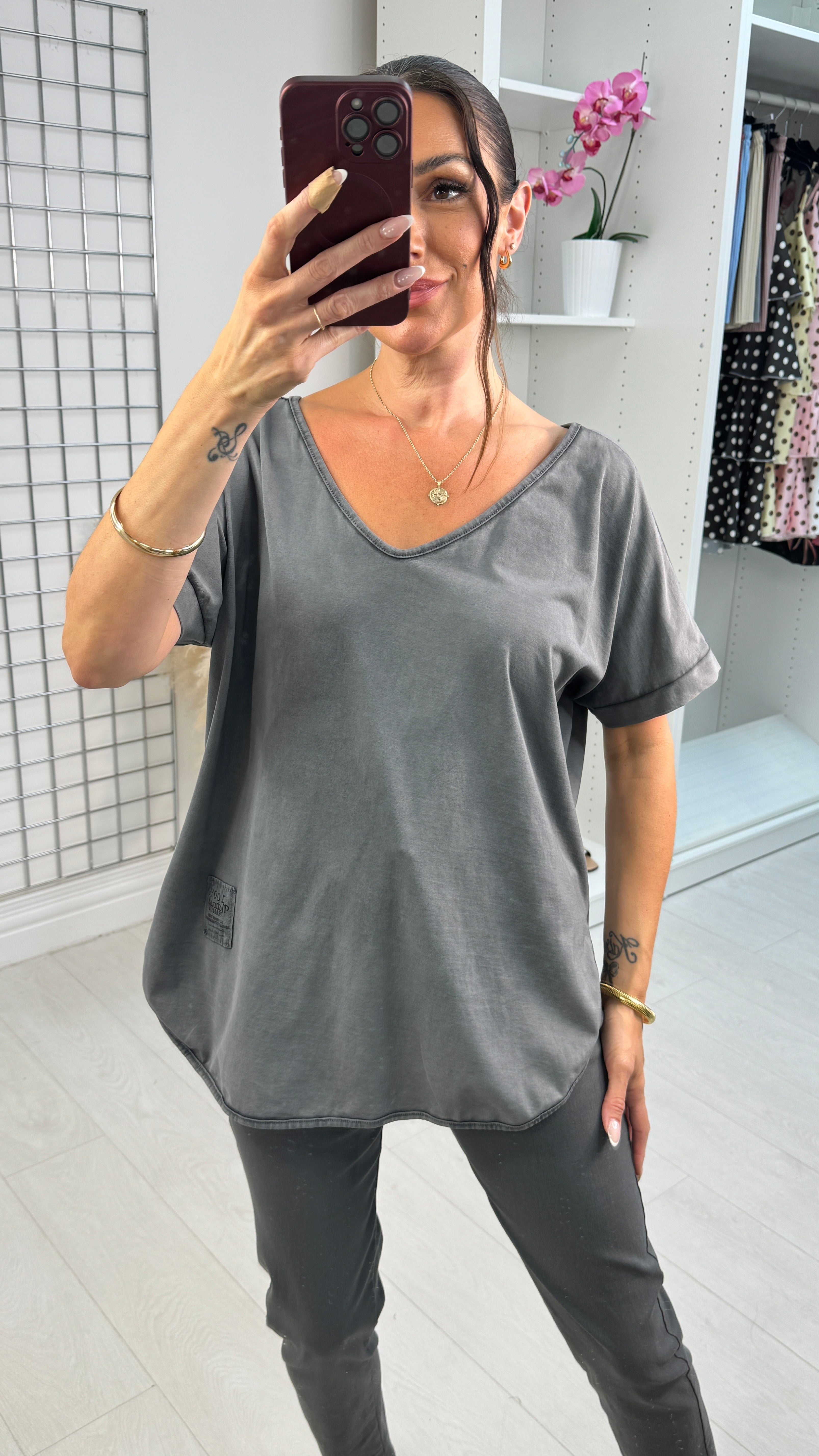 Uma Plain Loose Fit Dipped Hem Top