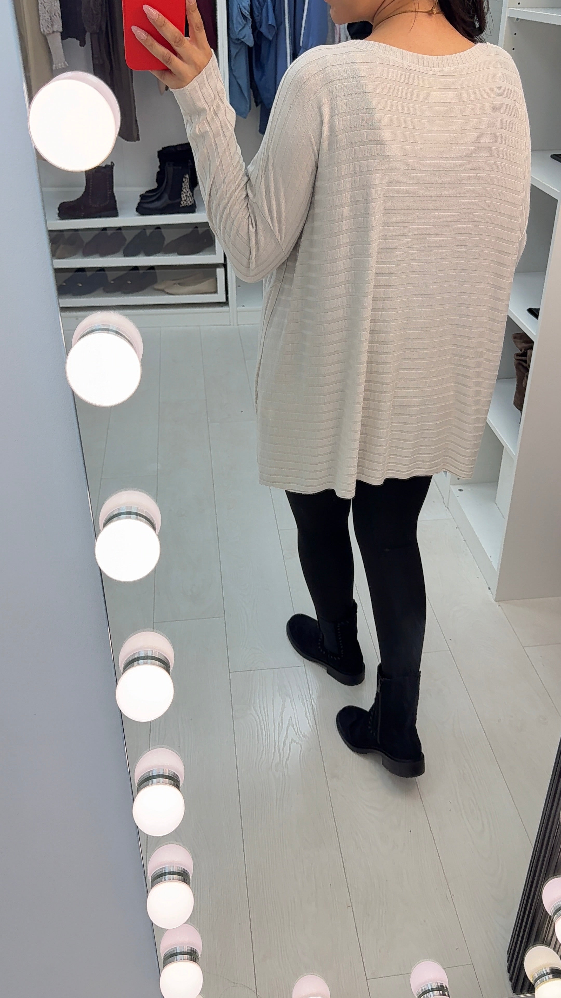 Akira Plain Asymmetric Thin Knit Top