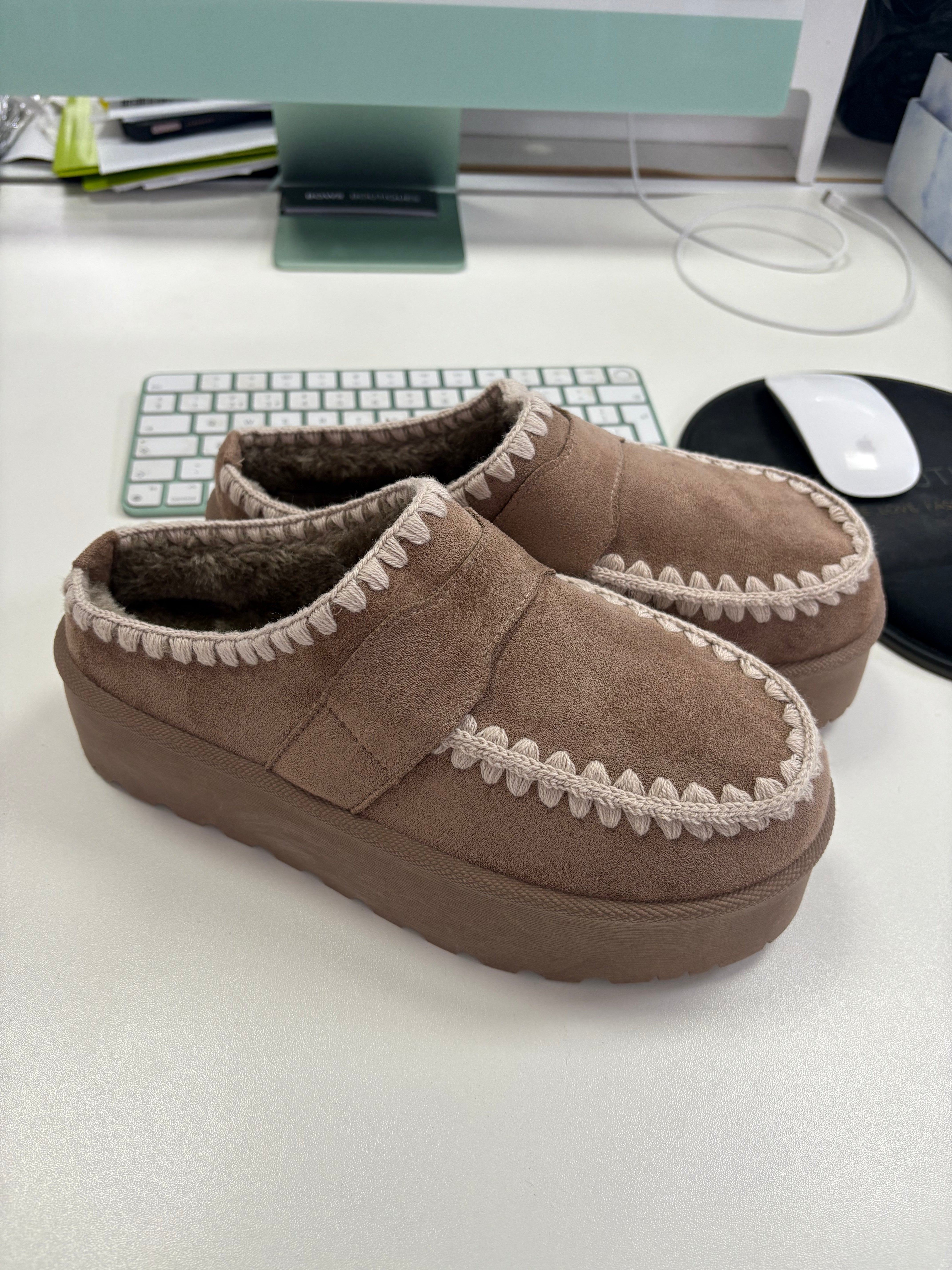 Jazzy Faux Suede Platform Clogs