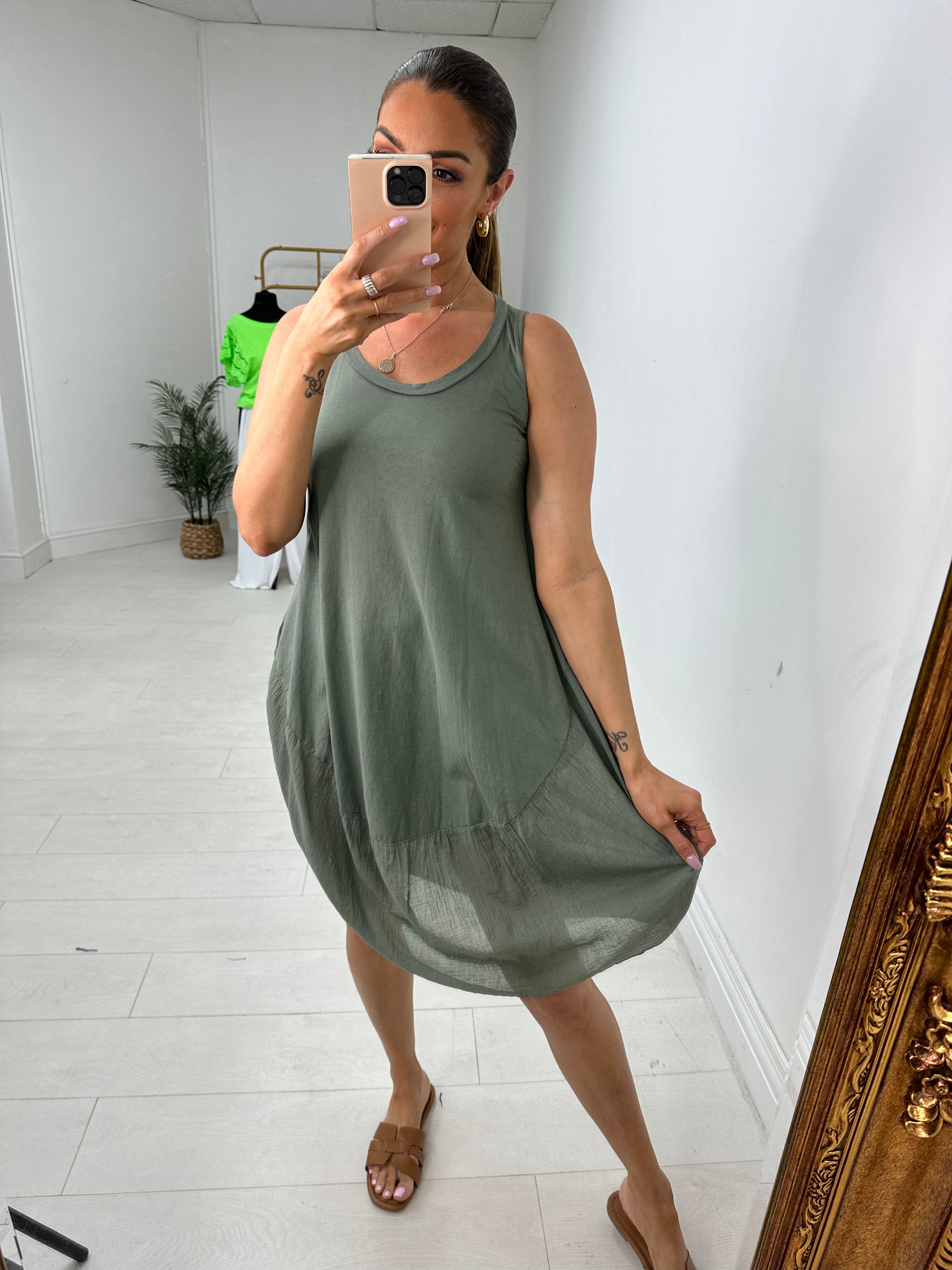 Philia Plain Loose Fit Jersey Dress