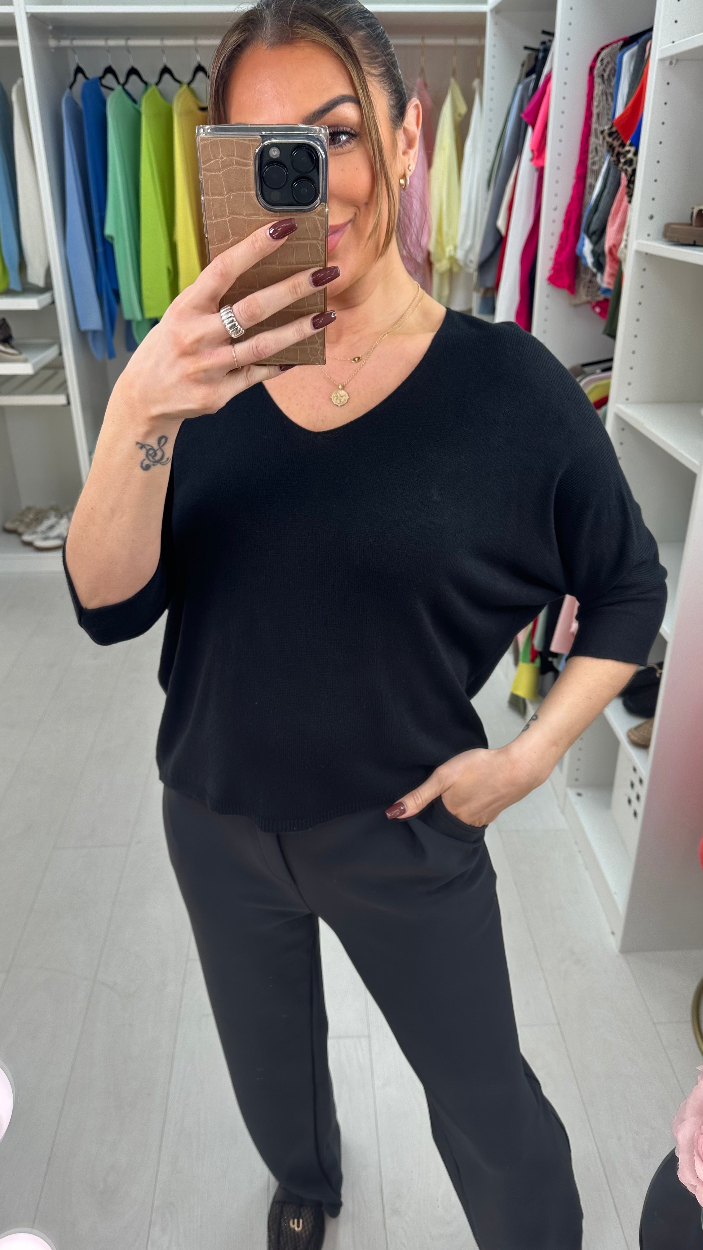 Tarria Plain V Neck Thin Knit Jumper