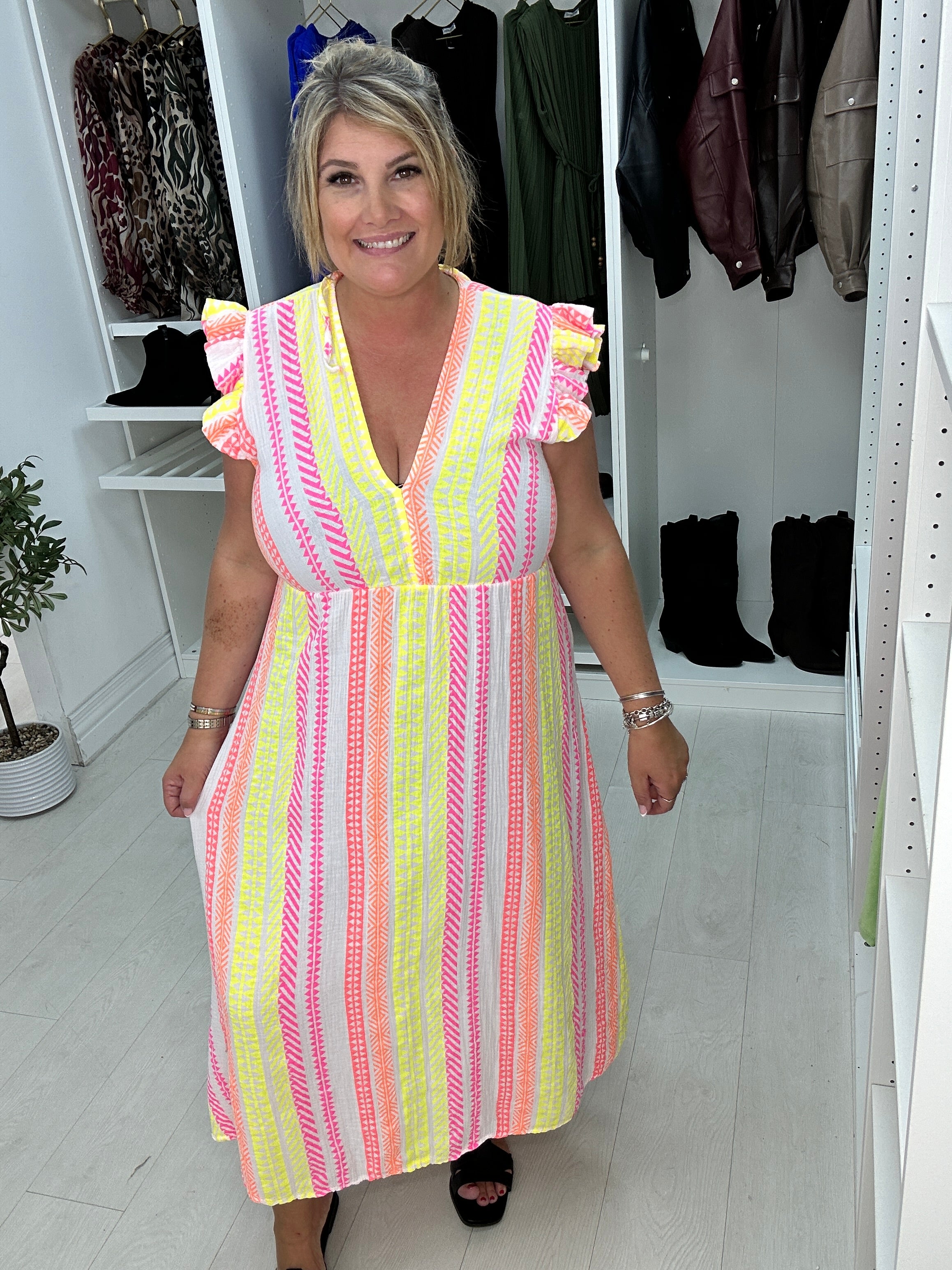 Jeanelle Abstract Print Cheesecloth Maxi Dress