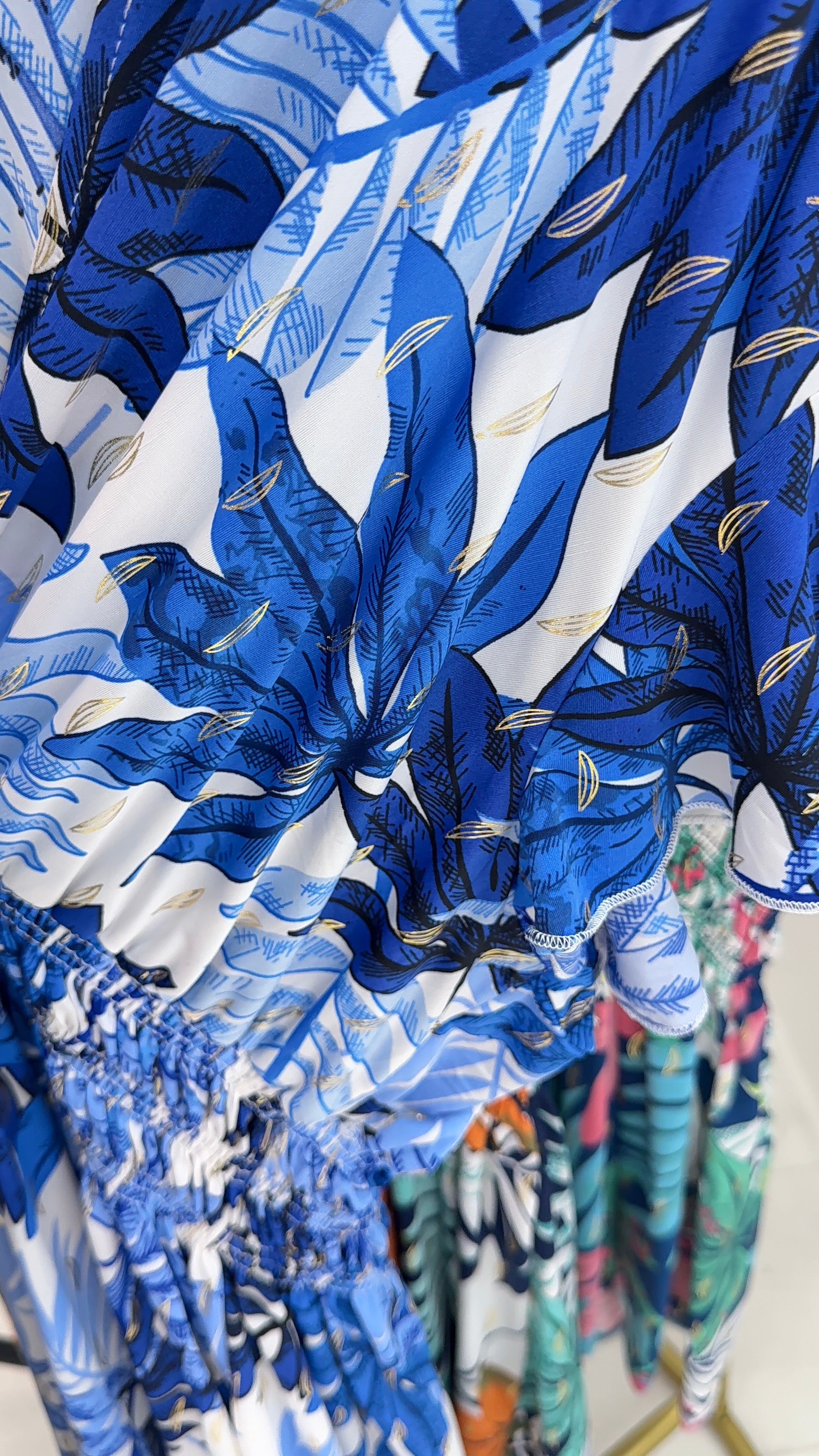 Keslie Leaf Print Magic Stretch Top