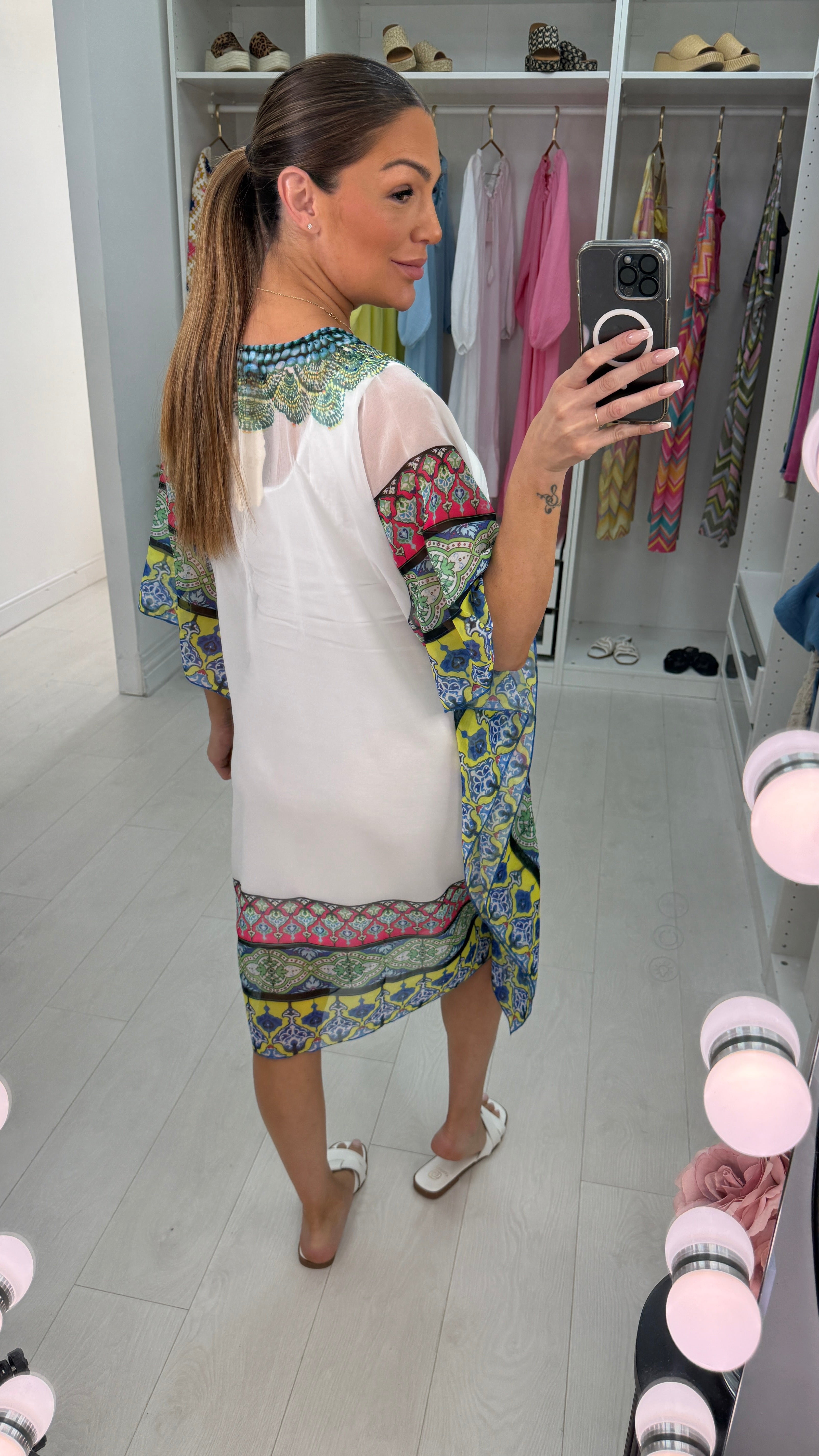 Tierra Embellished Abstract Print Lightweight Kaftan