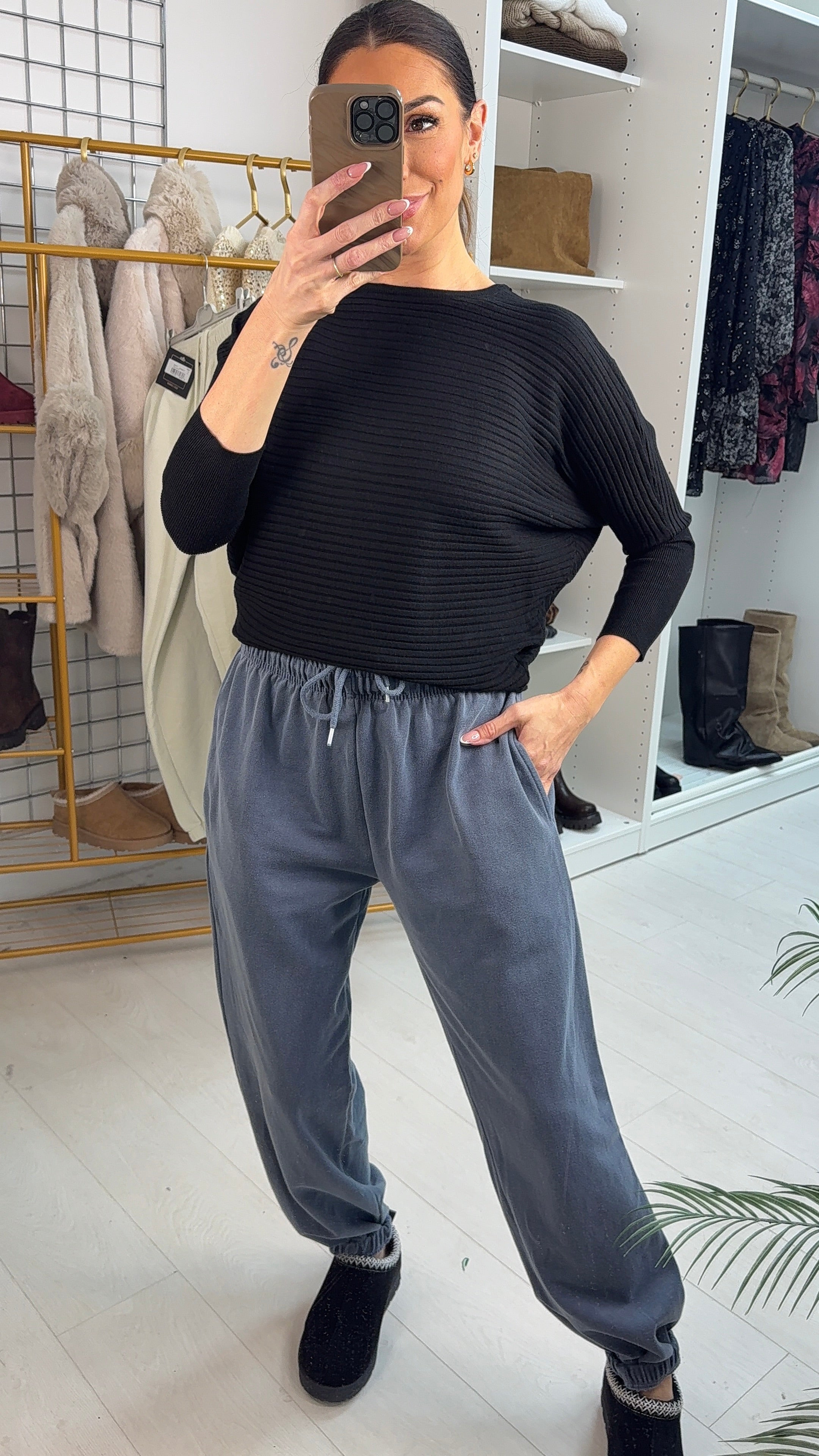 Veena Side Pocket Detail Joggers