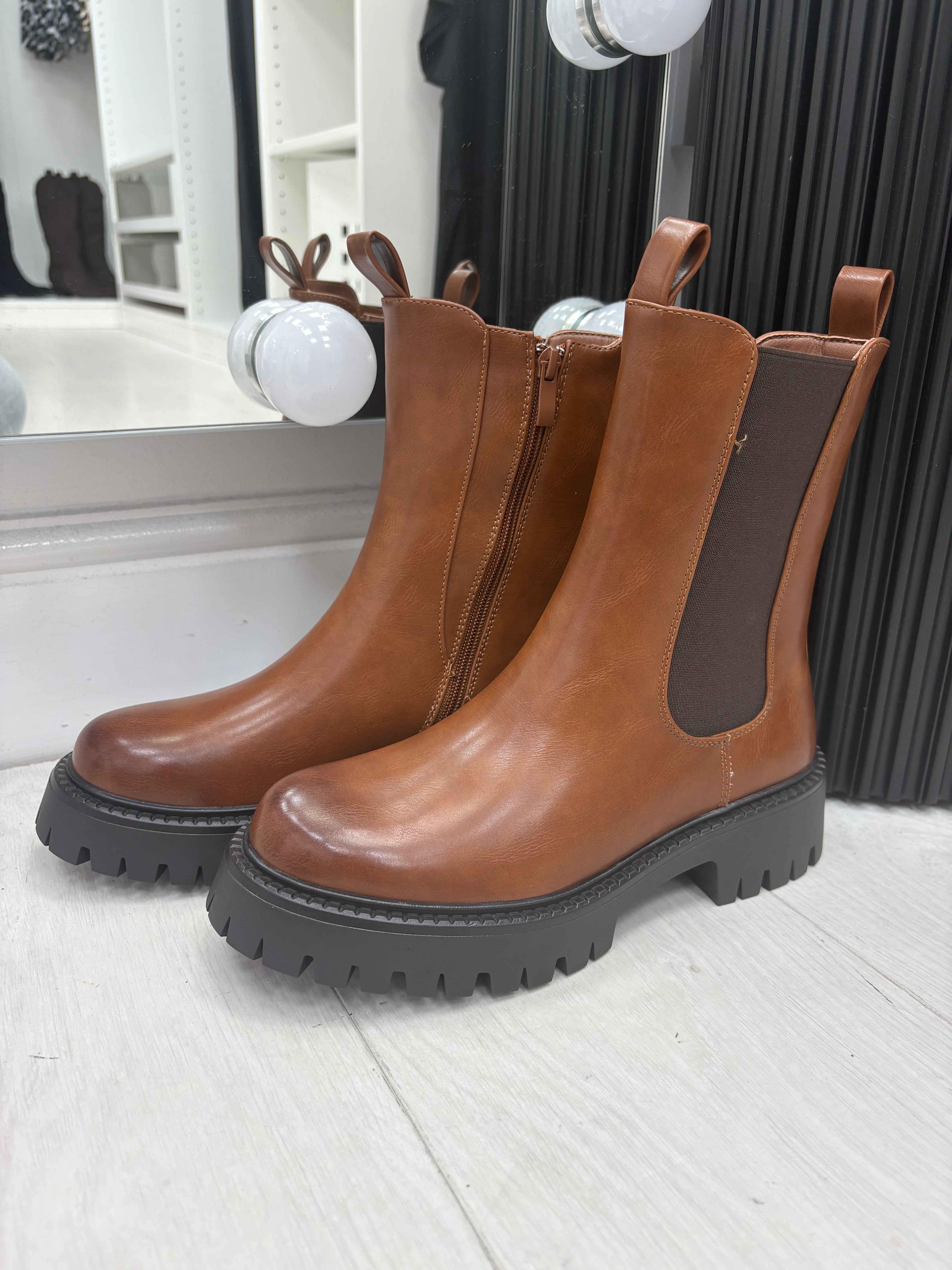 Andella Faux Leather Chelsea Boots
