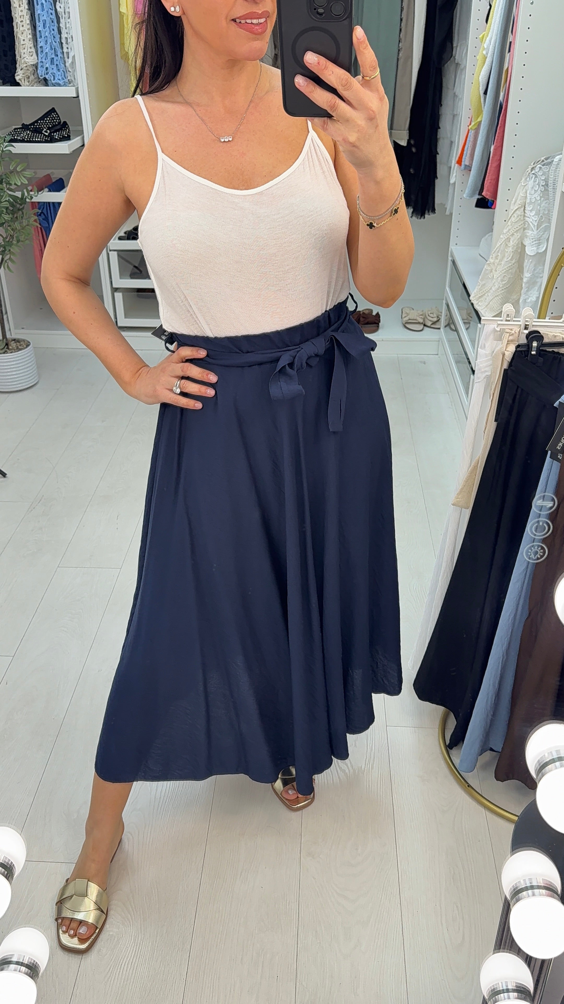 Kienna Plain Belted Loose Fit Skirt