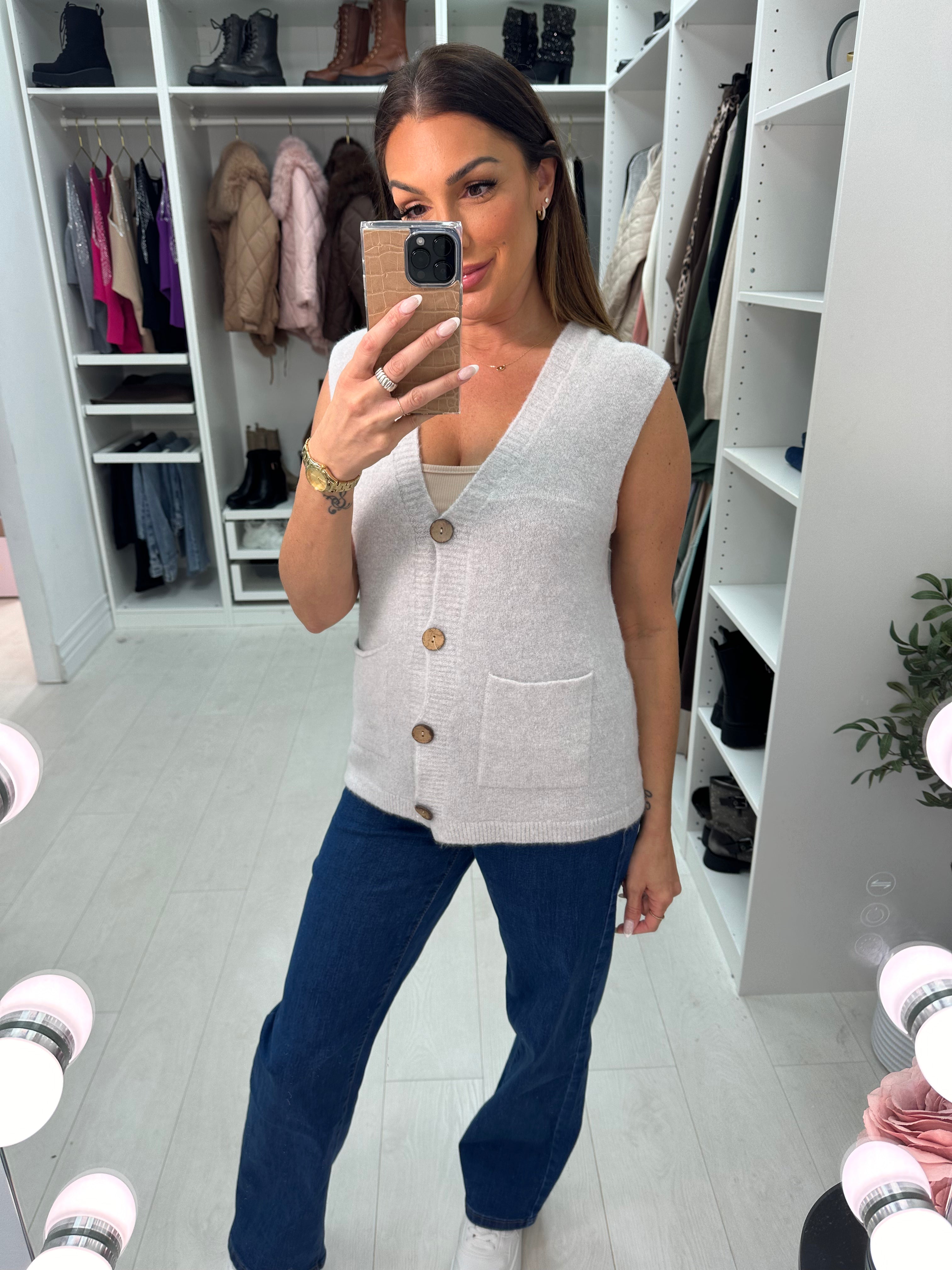 Dominique Sleeveless Pocket Knit Cardigan