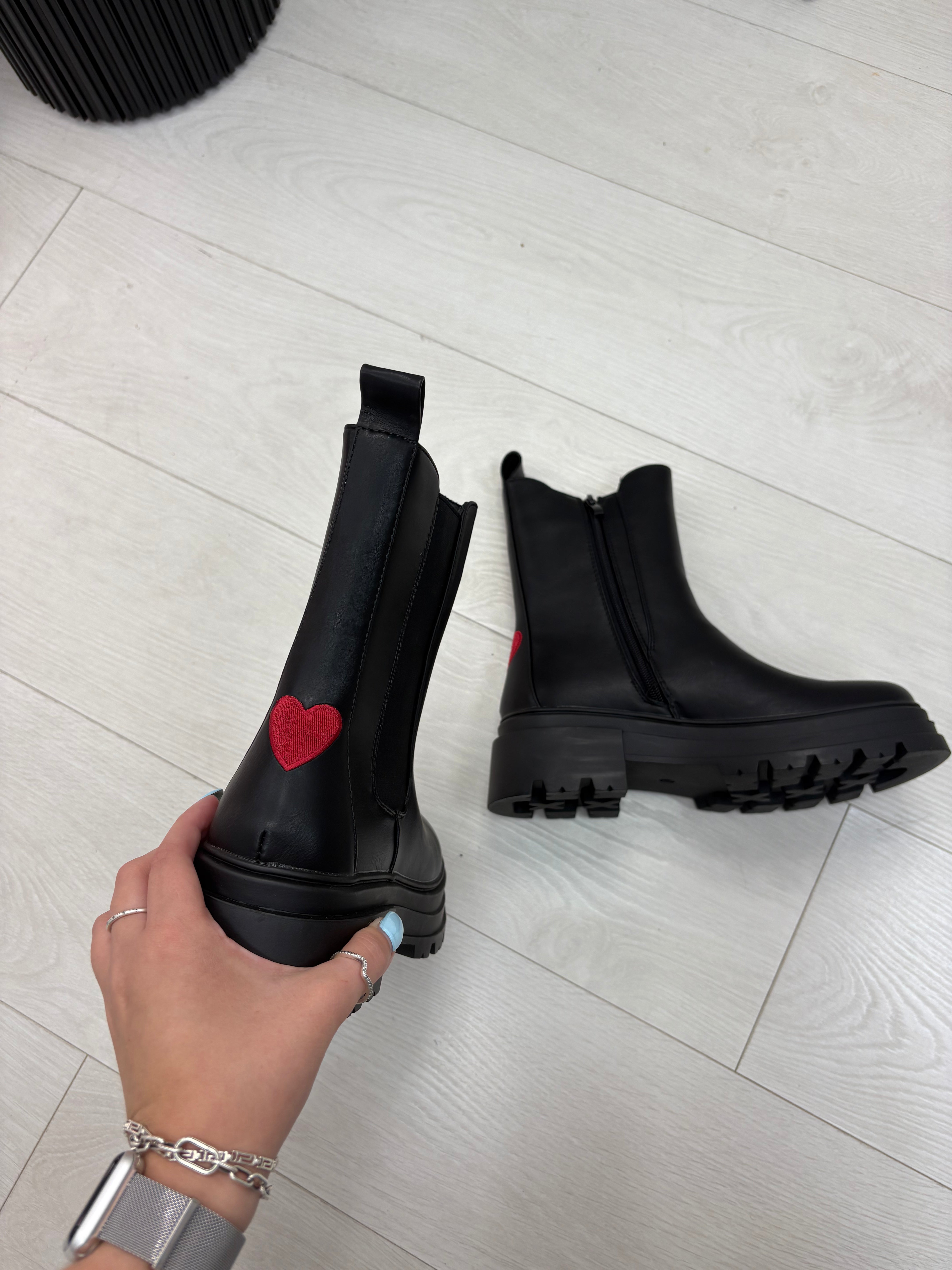 Felicity Faux Leather Heart Detailed Chelsea Boots