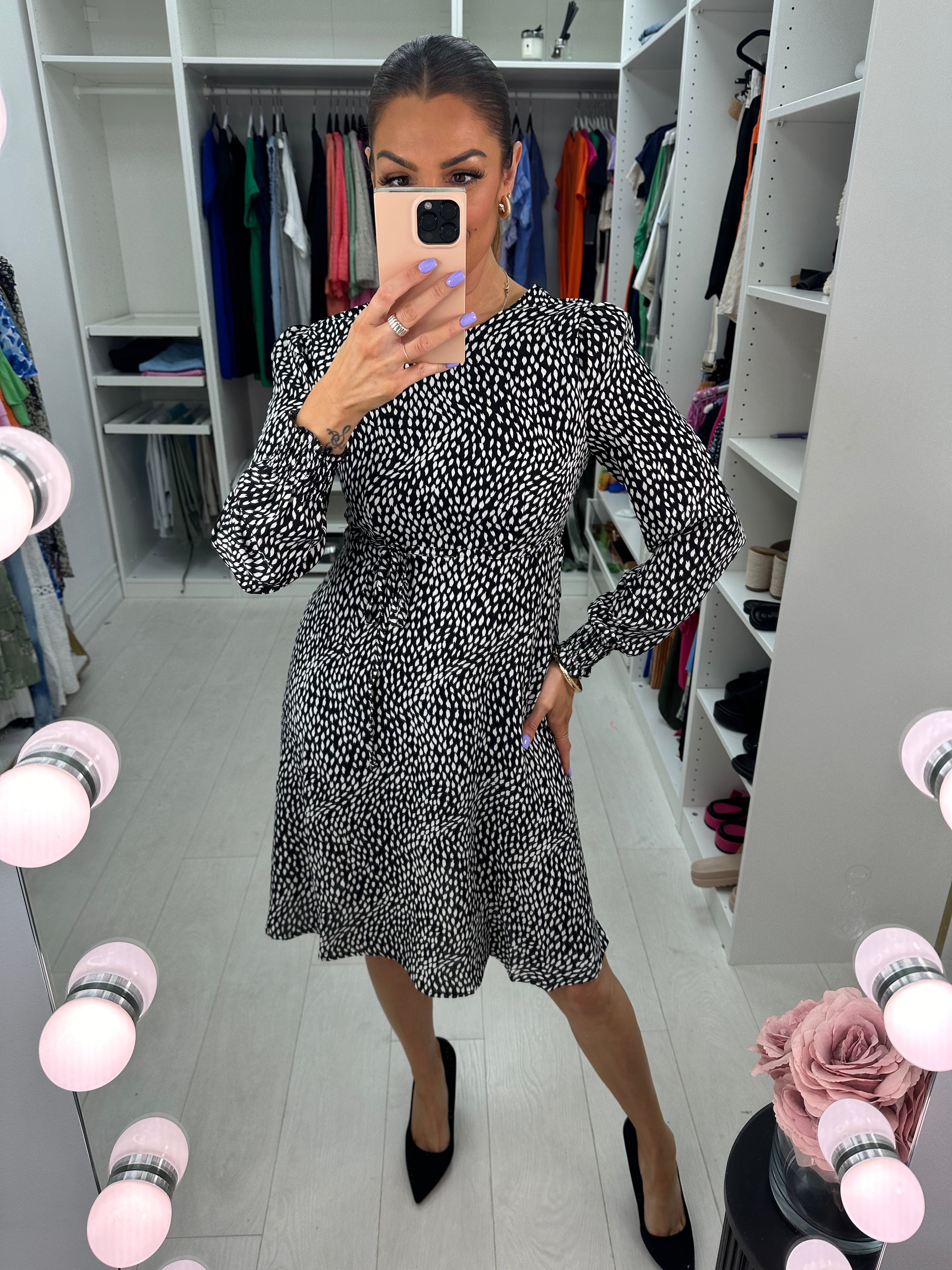 Cuba Monochrome Puff Sleeve Swing Dress