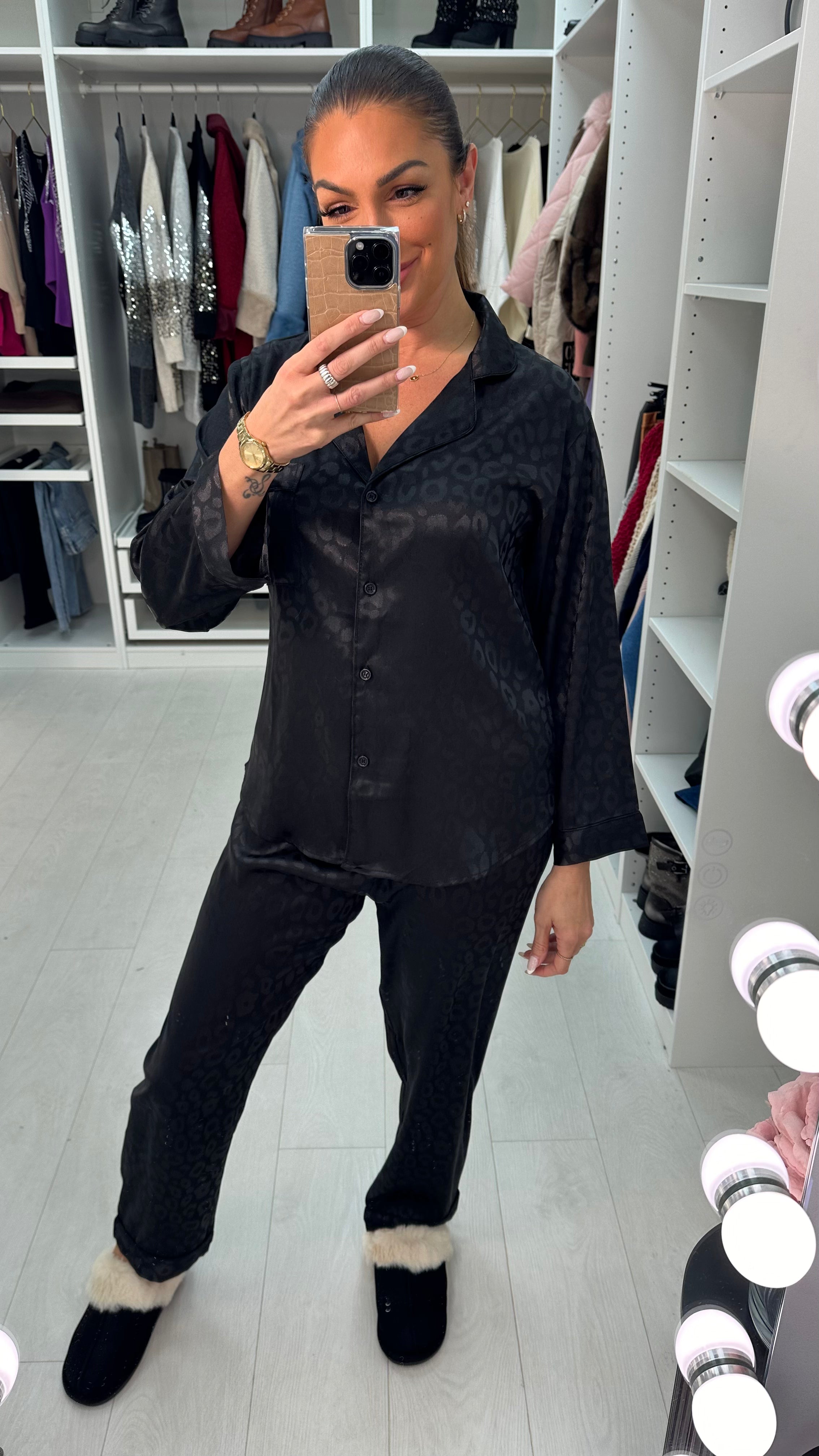 Vivvi Satin Leopard Print Pyjama Set