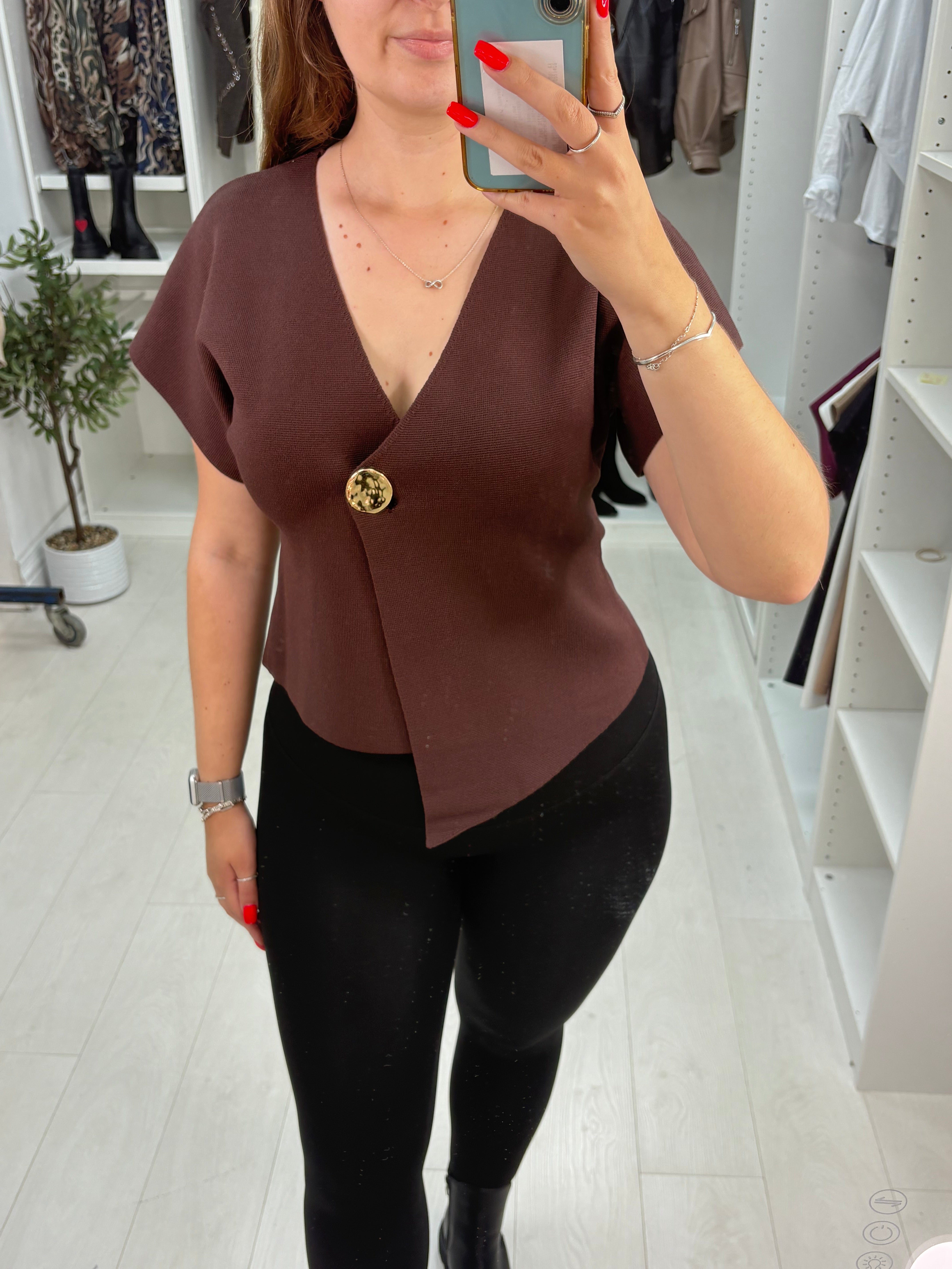 Arria Plain Asymmetric Short Sleeve Knit Top