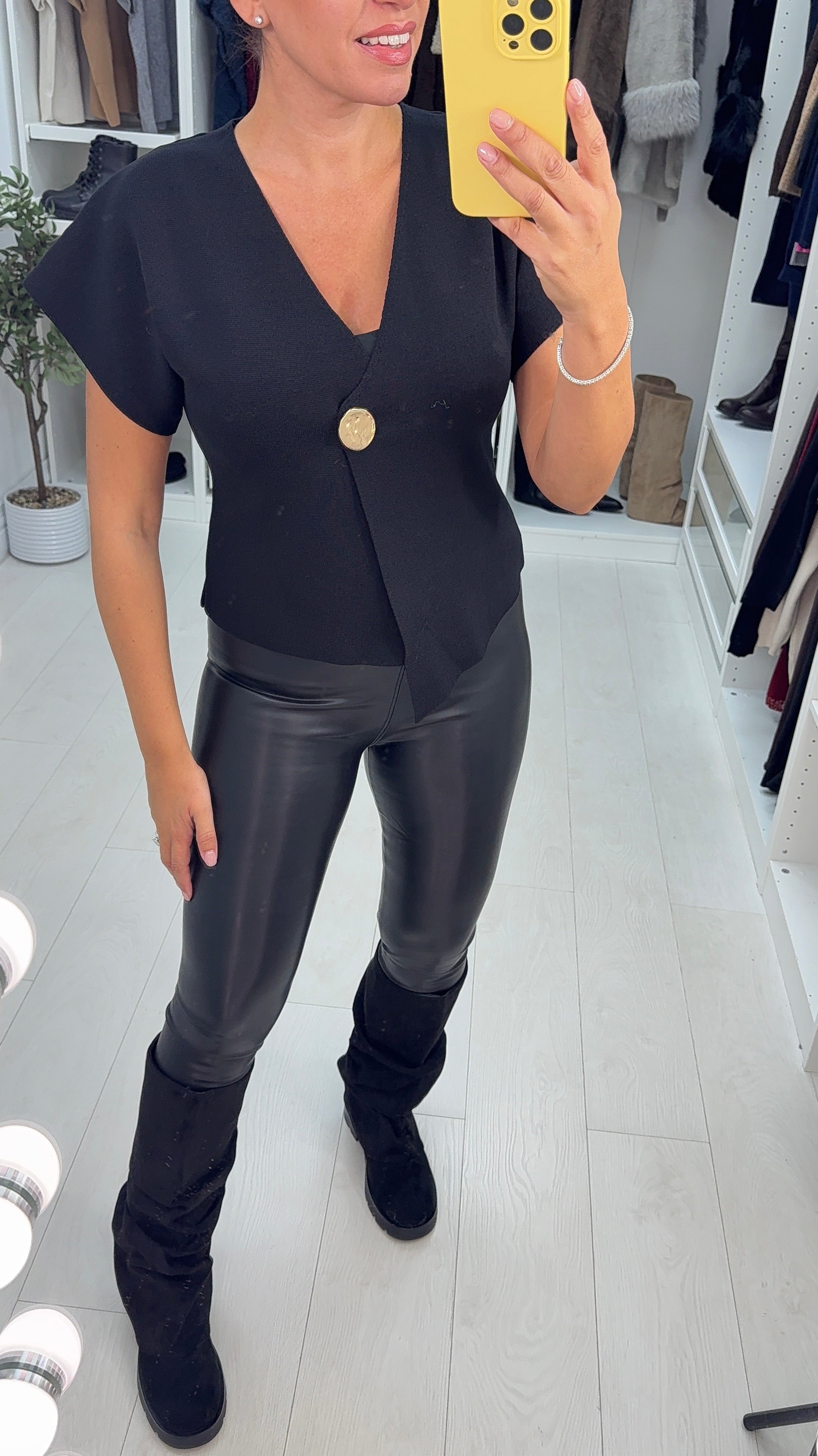 Arria Plain Asymmetric Short Sleeve Knit Top